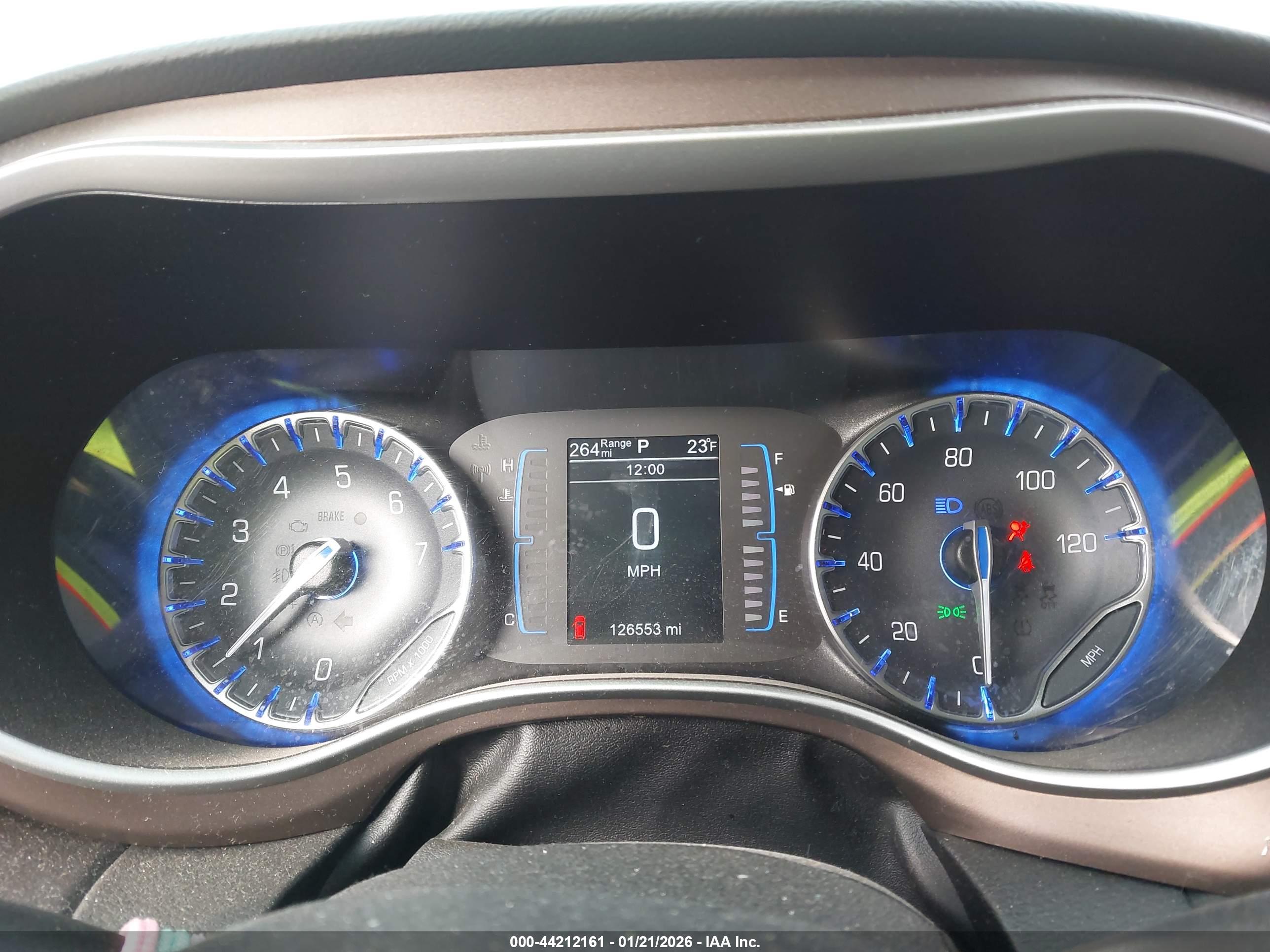 CHRYSLER PACIFICA image 7