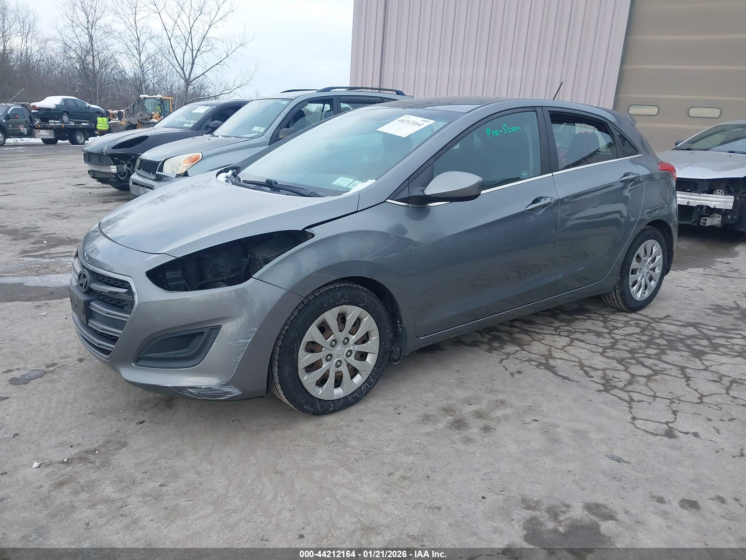 HYUNDAI ELANTRA image 2