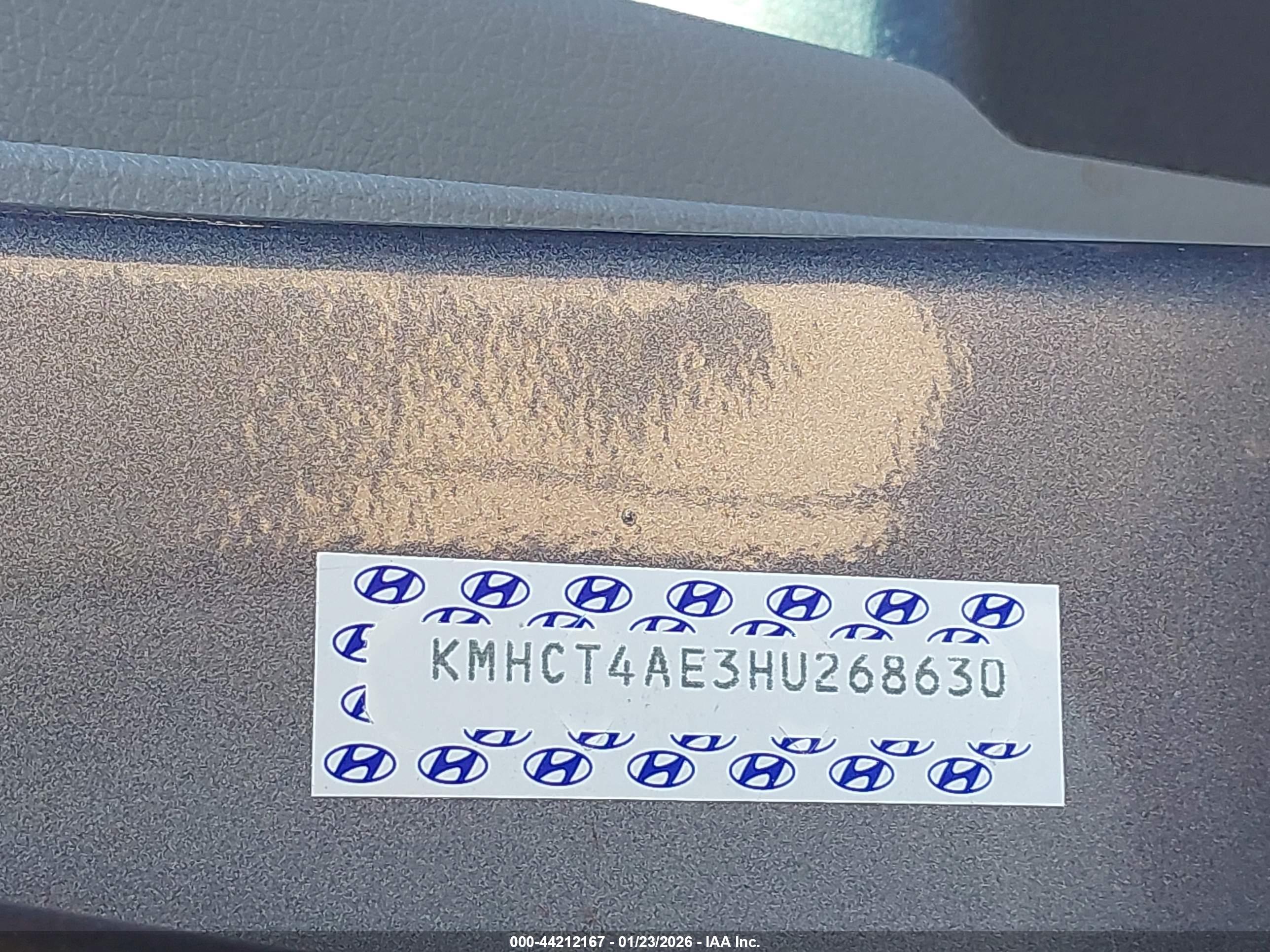 HYUNDAI ACCENT image 9