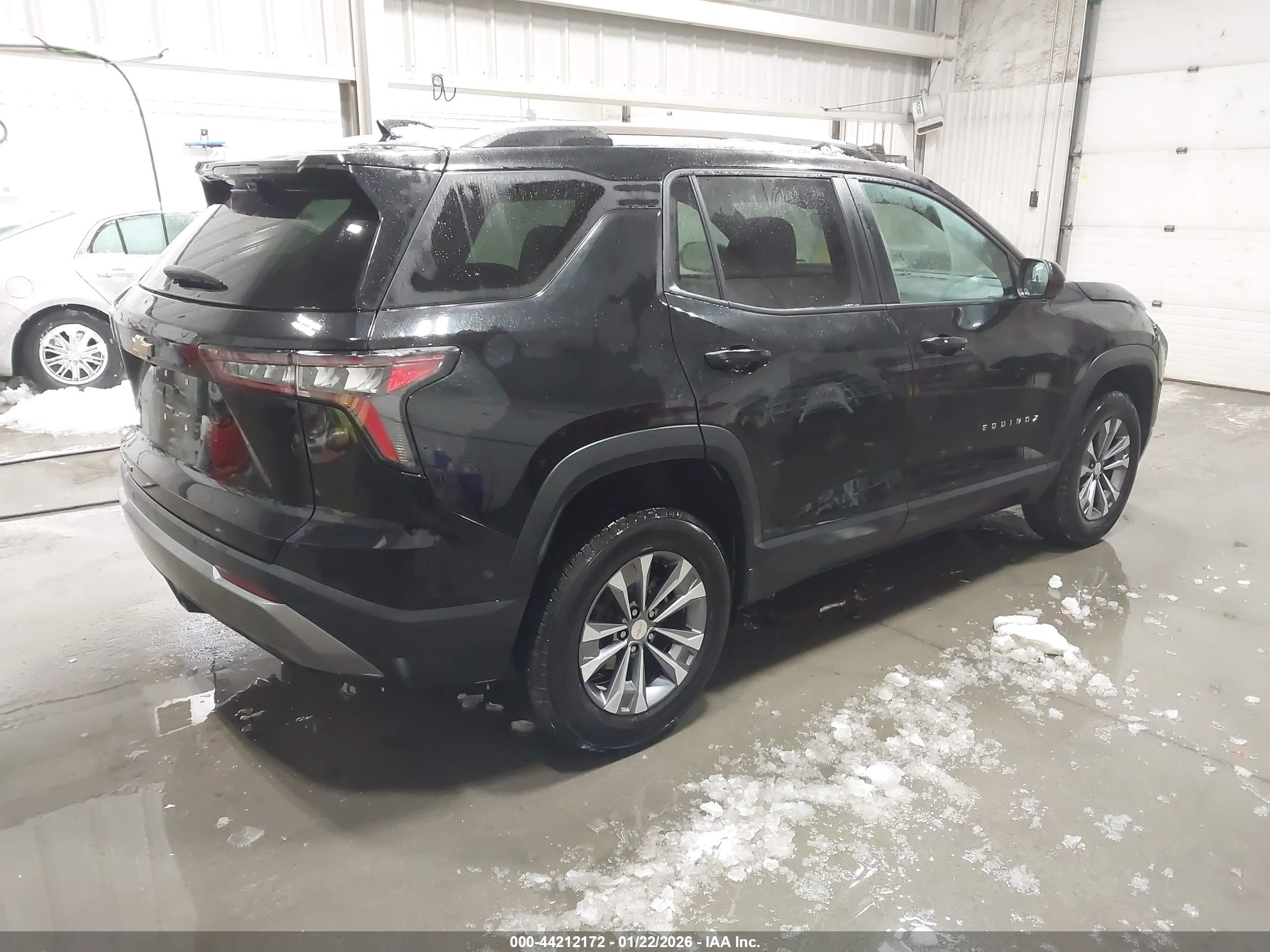 CHEVROLET EQUINOX image 4