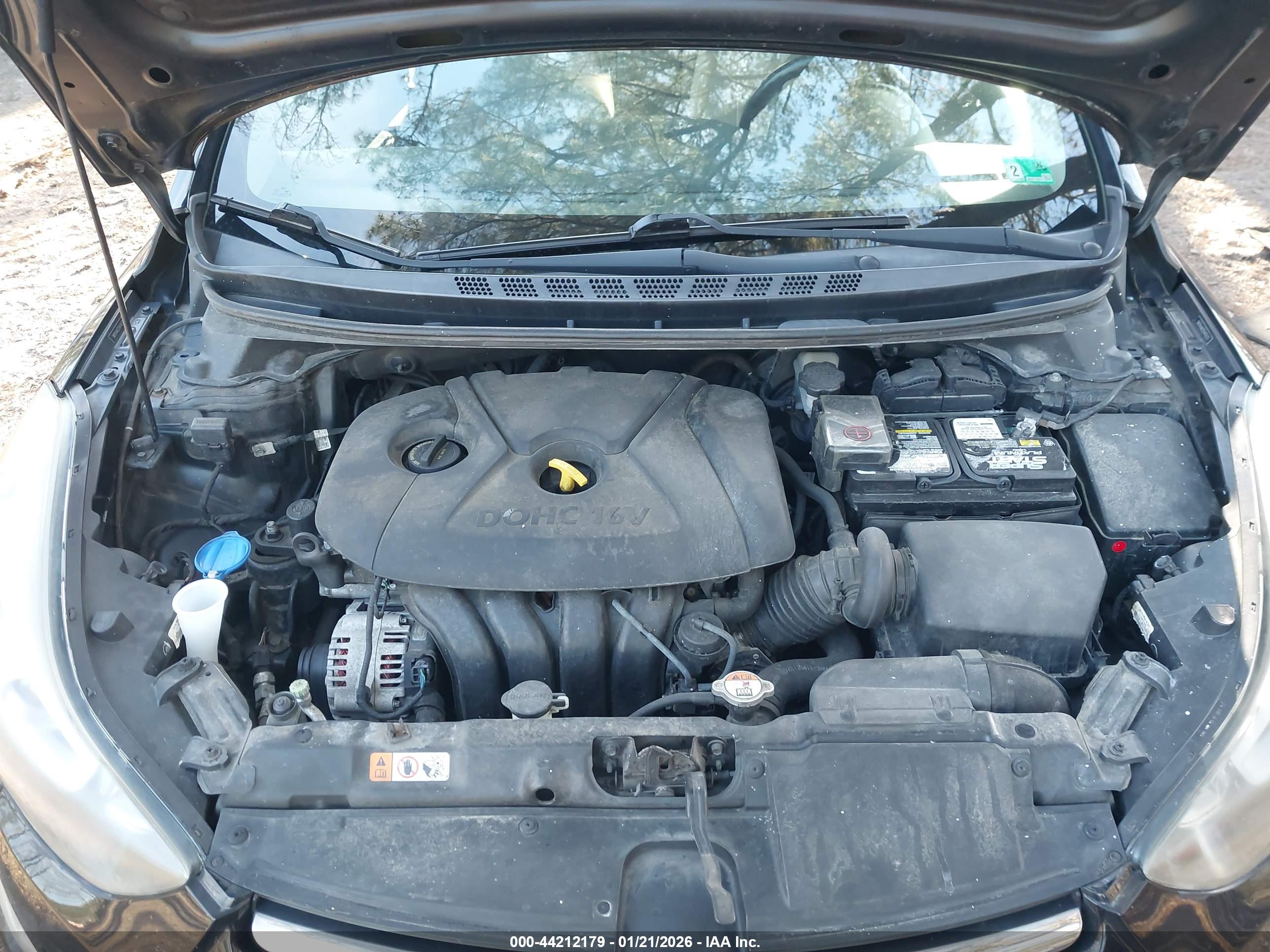 HYUNDAI ELANTRA image 10