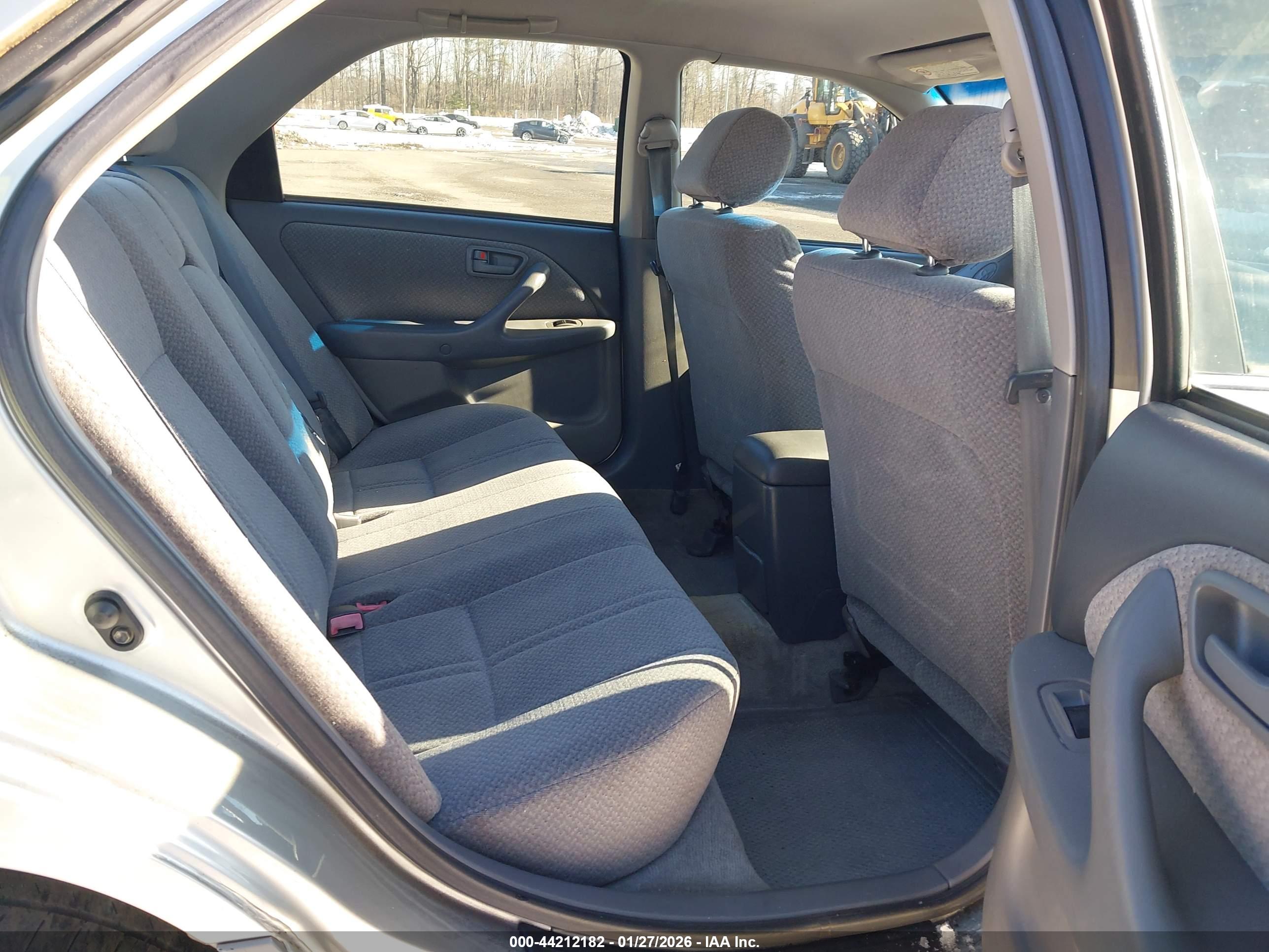 TOYOTA CAMRY image 8