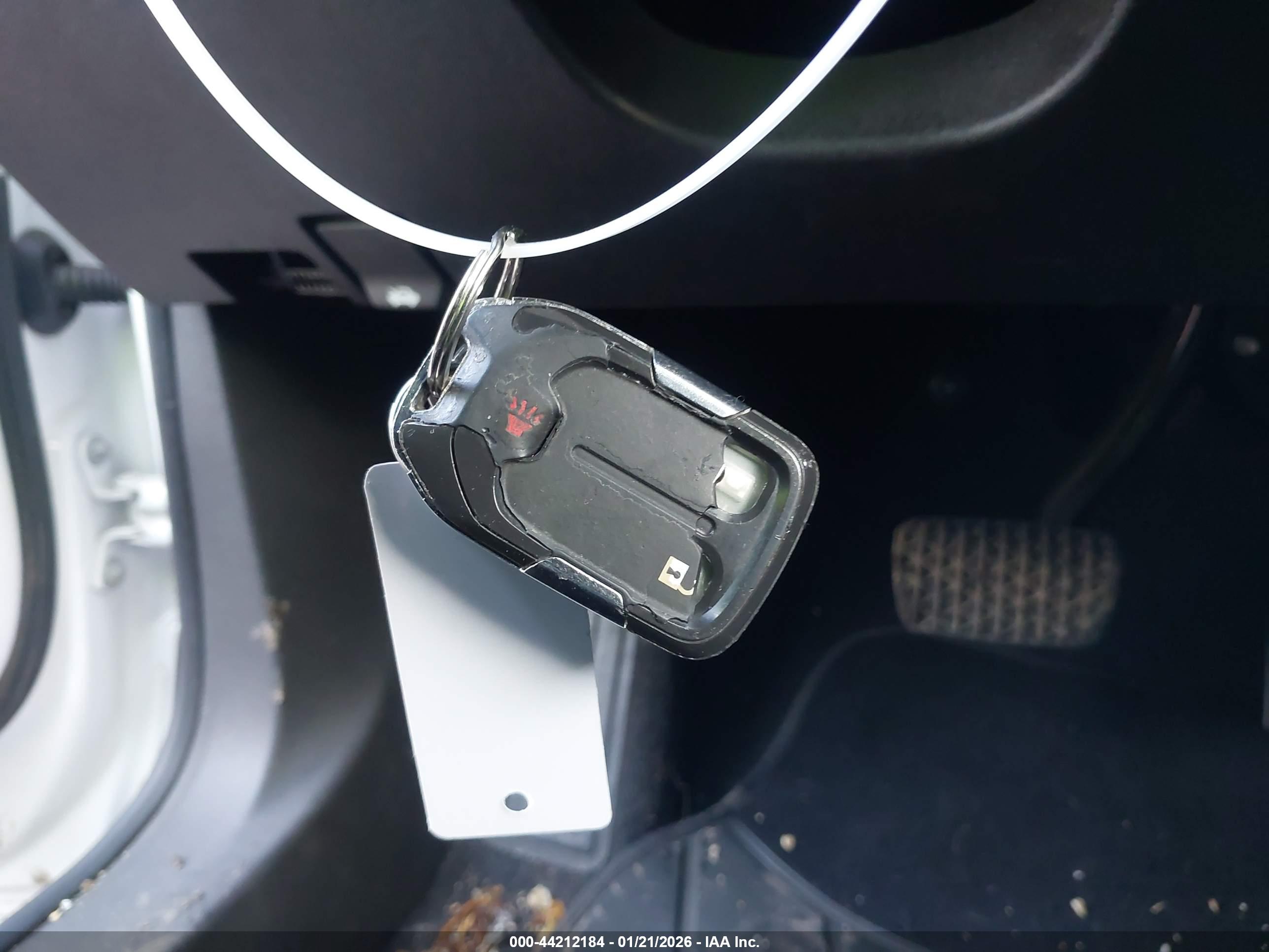GMC TERRAIN image 11