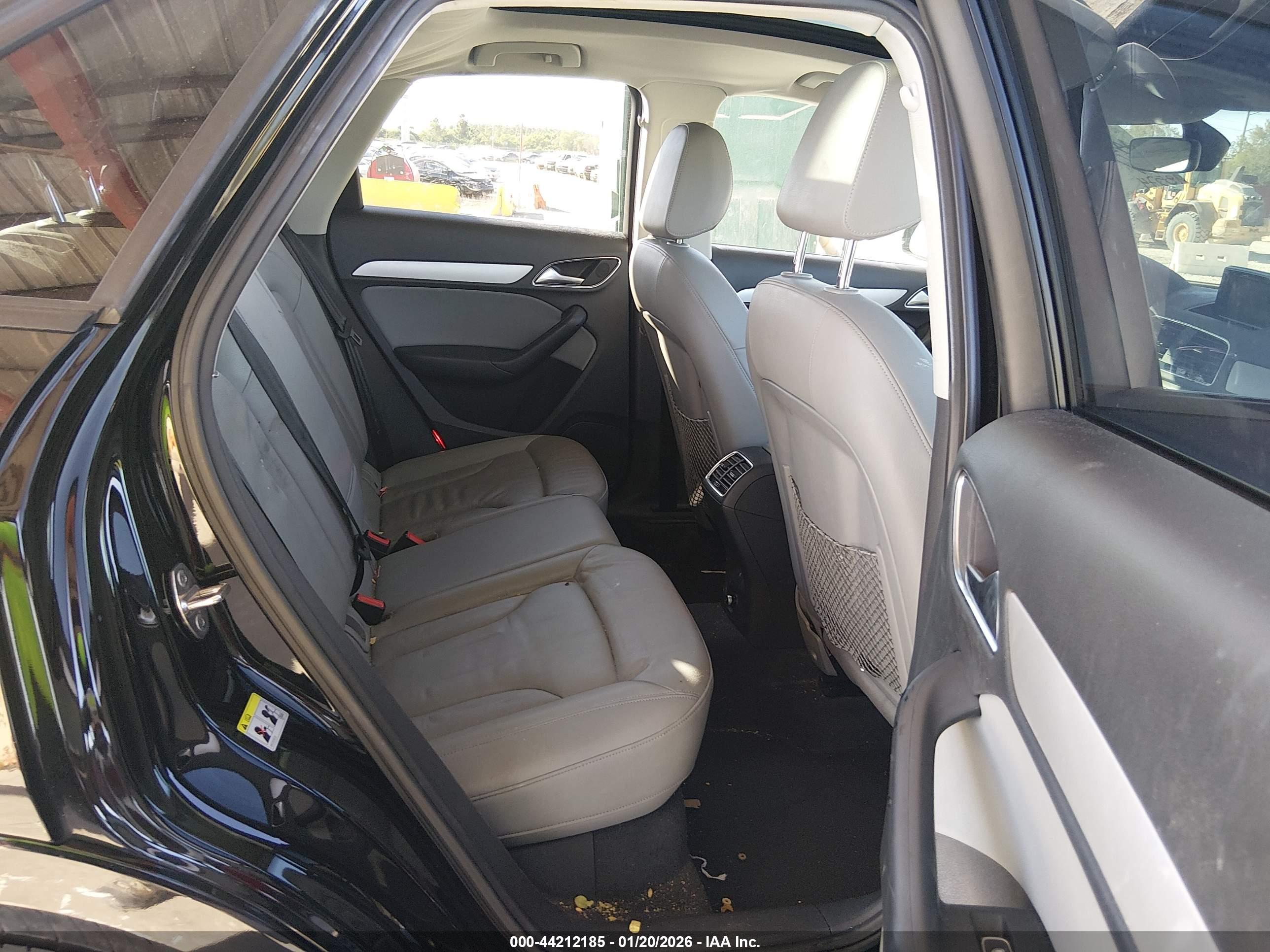 AUDI Q3 image 8
