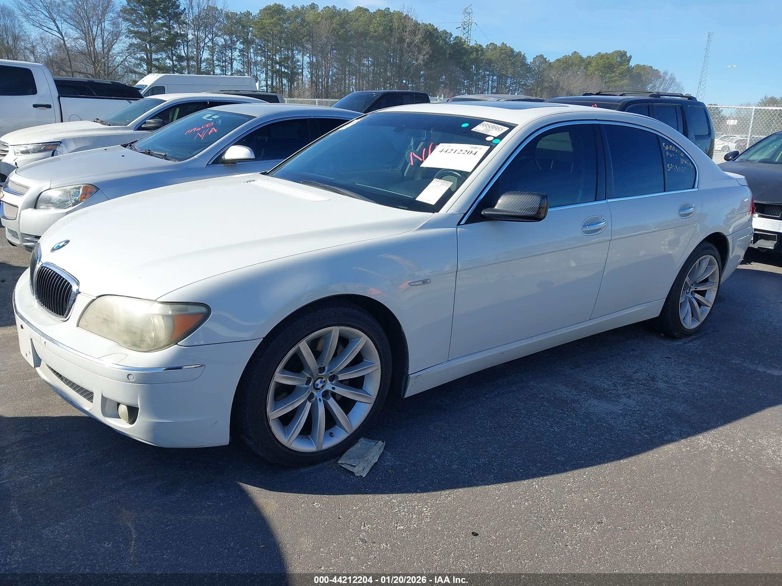 BMW 750I image 2