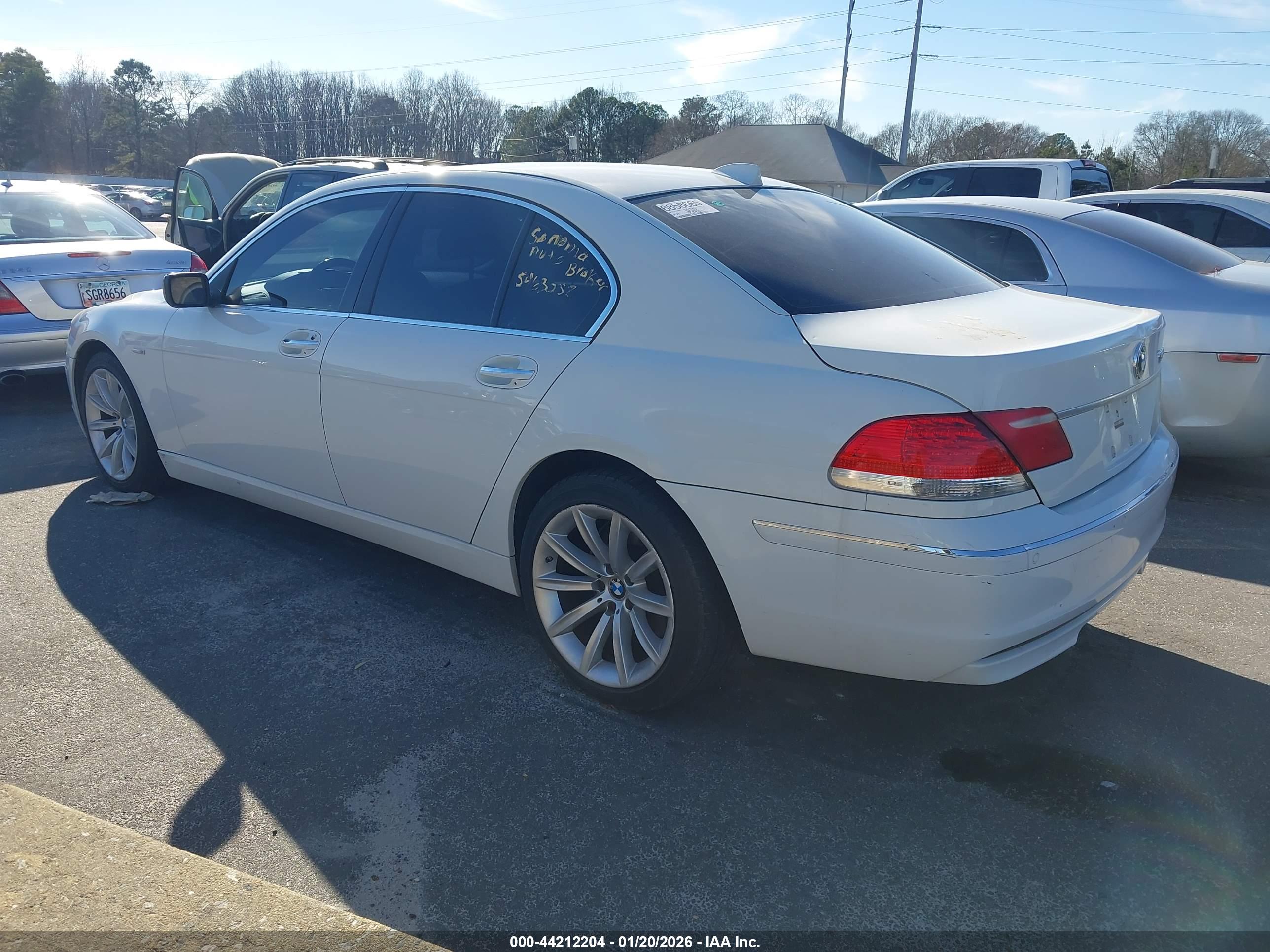 BMW 750I image 3