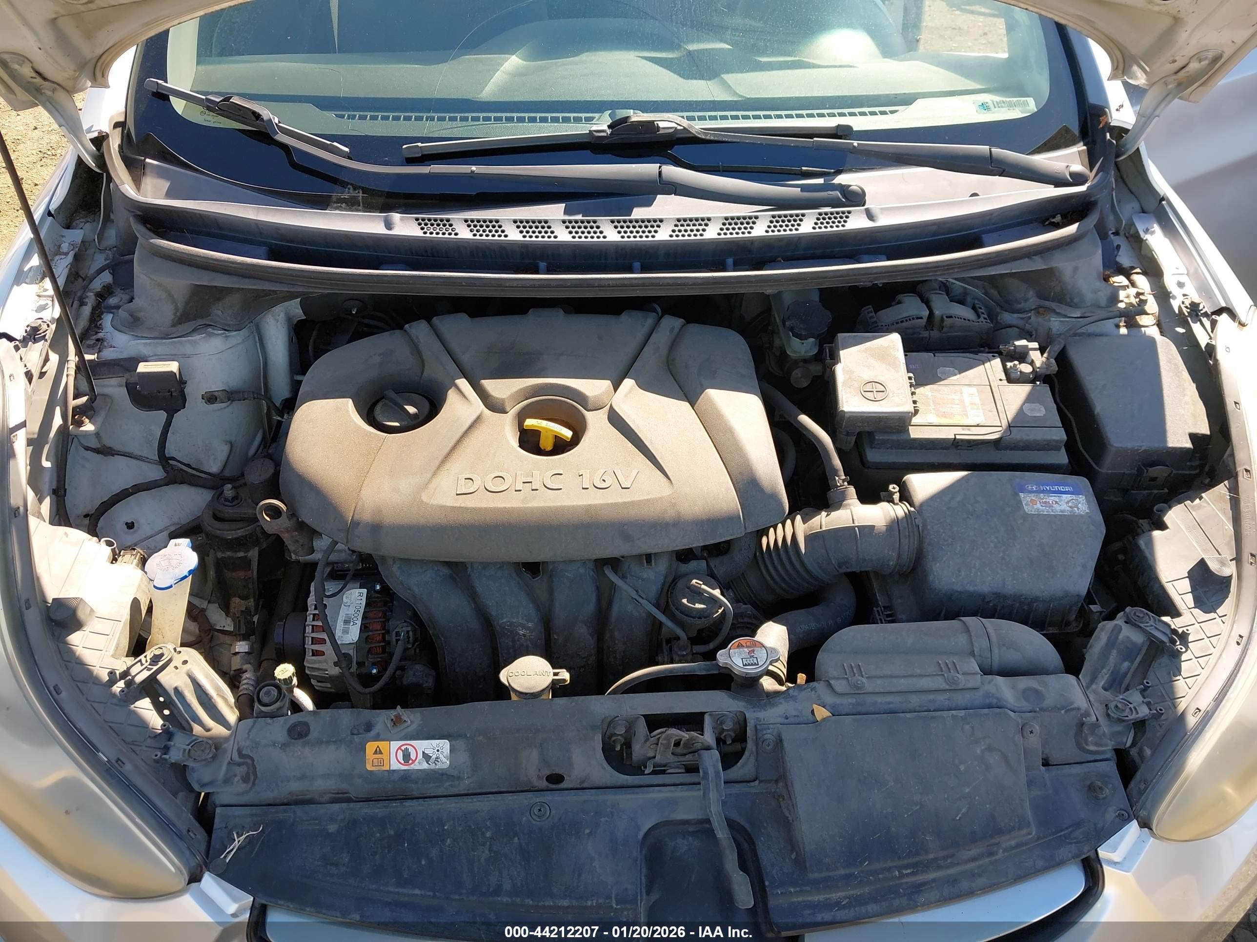 HYUNDAI ELANTRA image 10