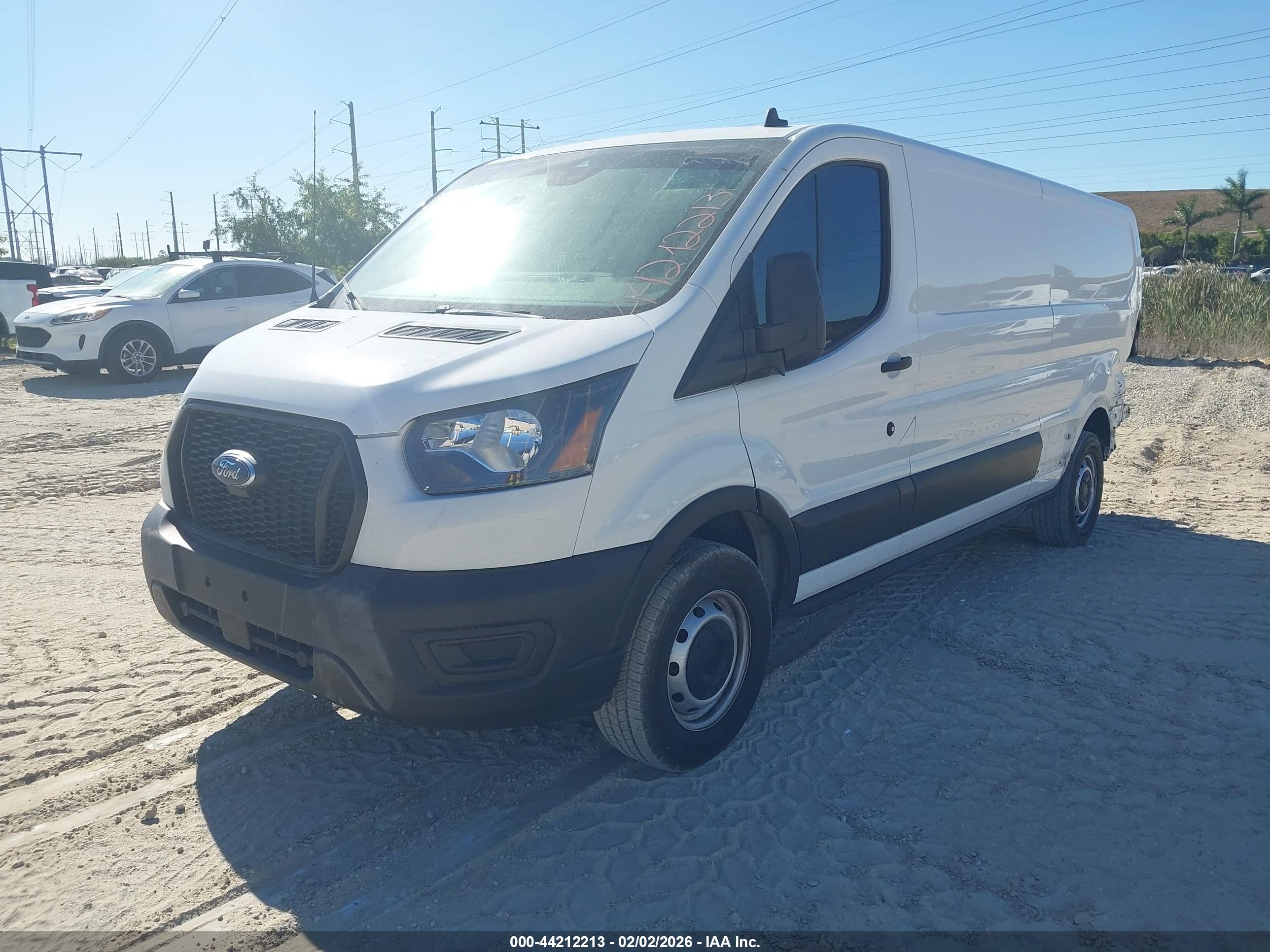 FORD TRANSIT-250 image 2