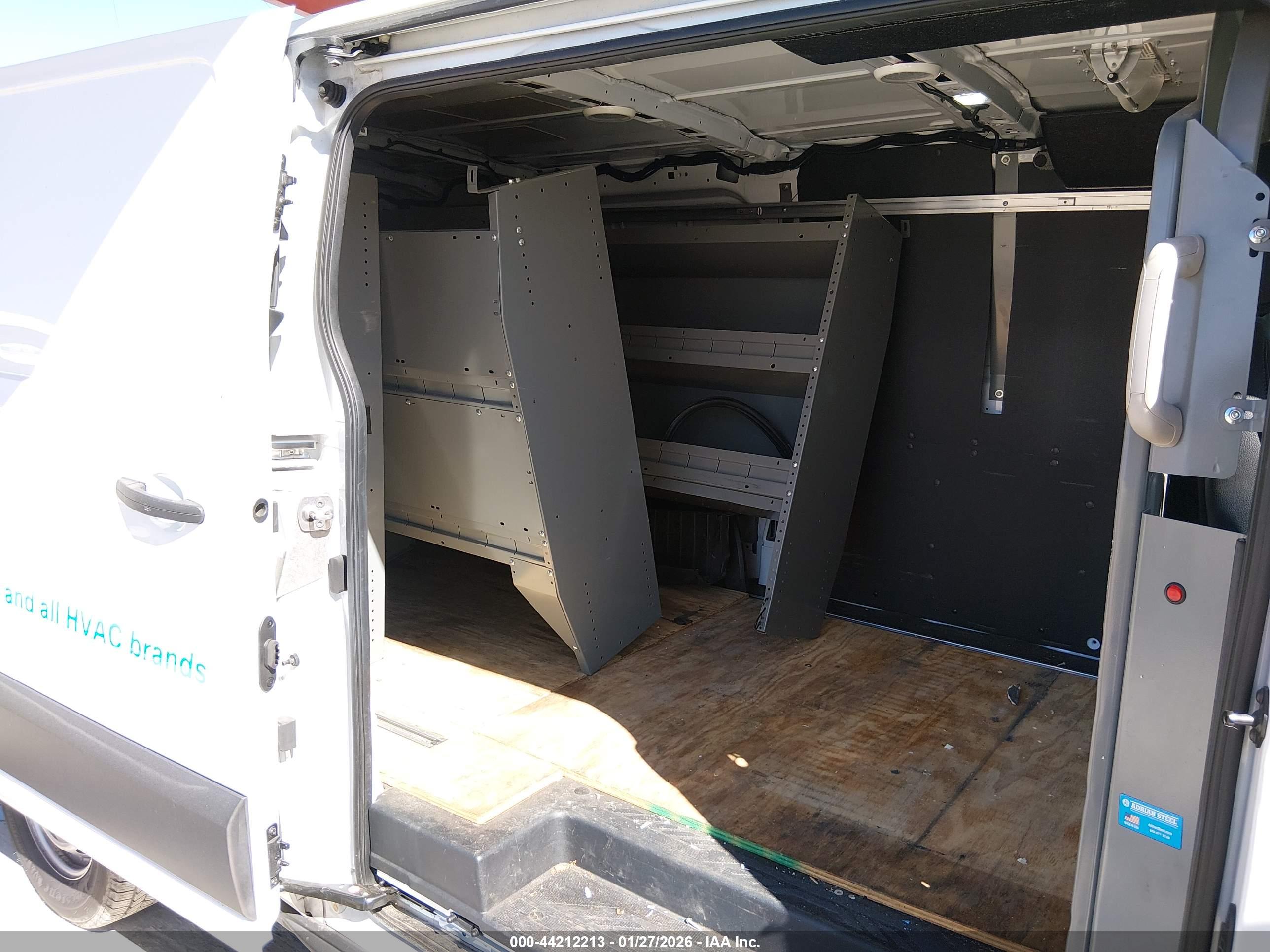 FORD TRANSIT-250 image 8