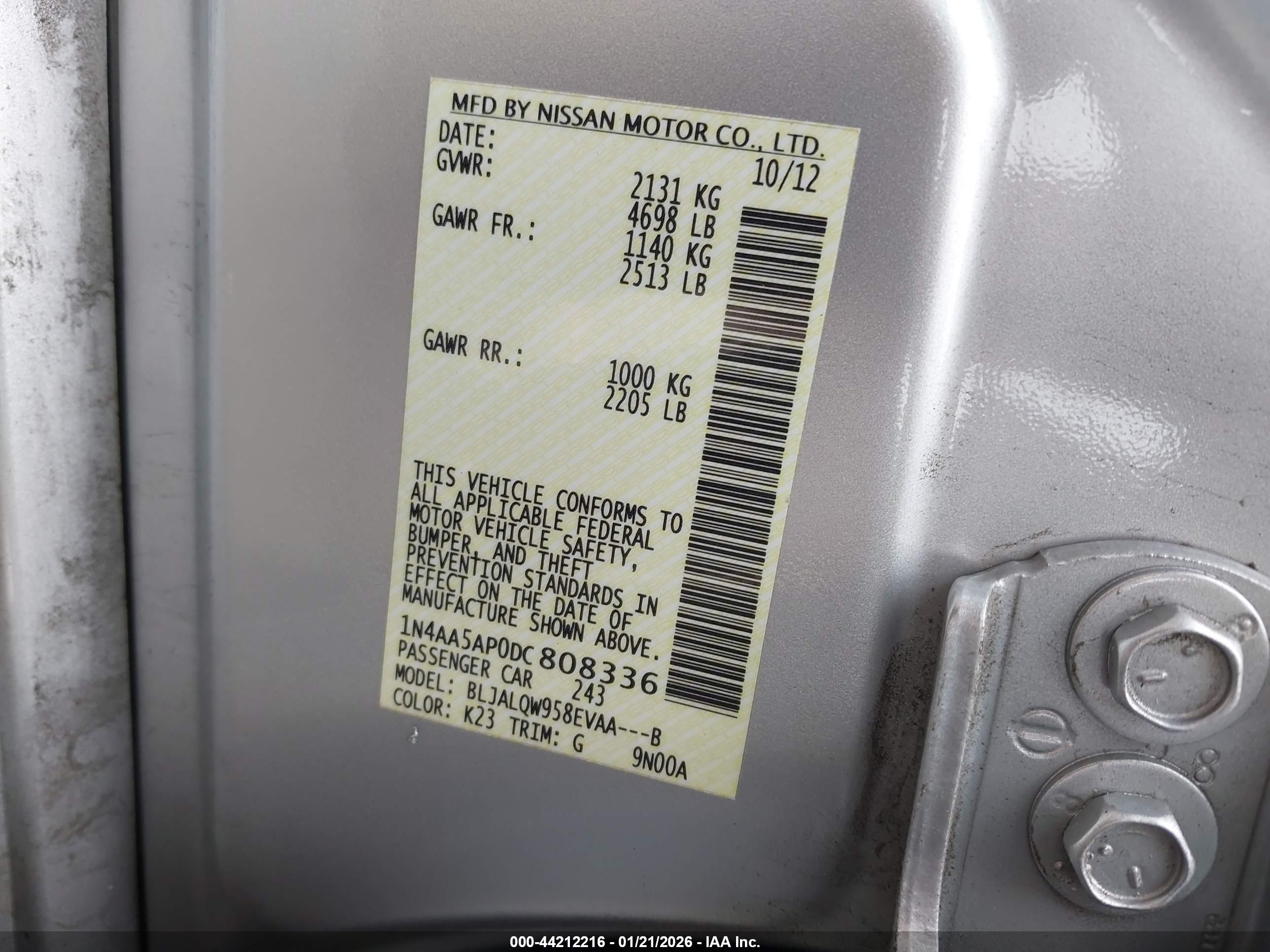 NISSAN MAXIMA image 9