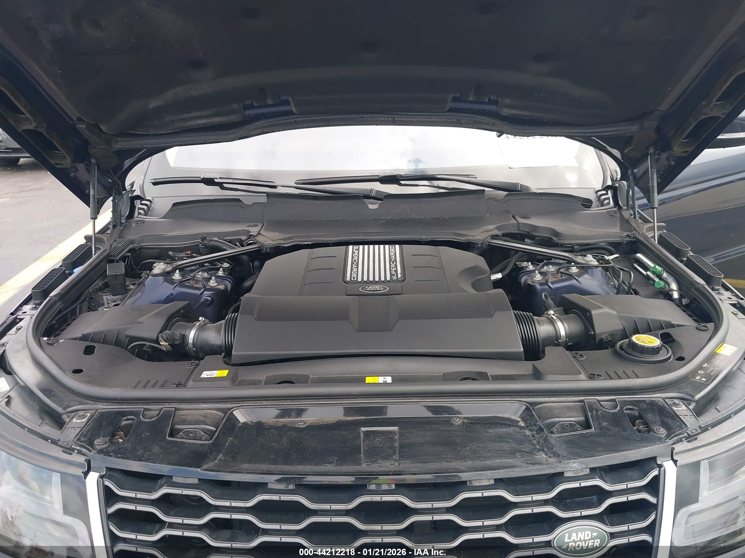 LAND ROVER image 10