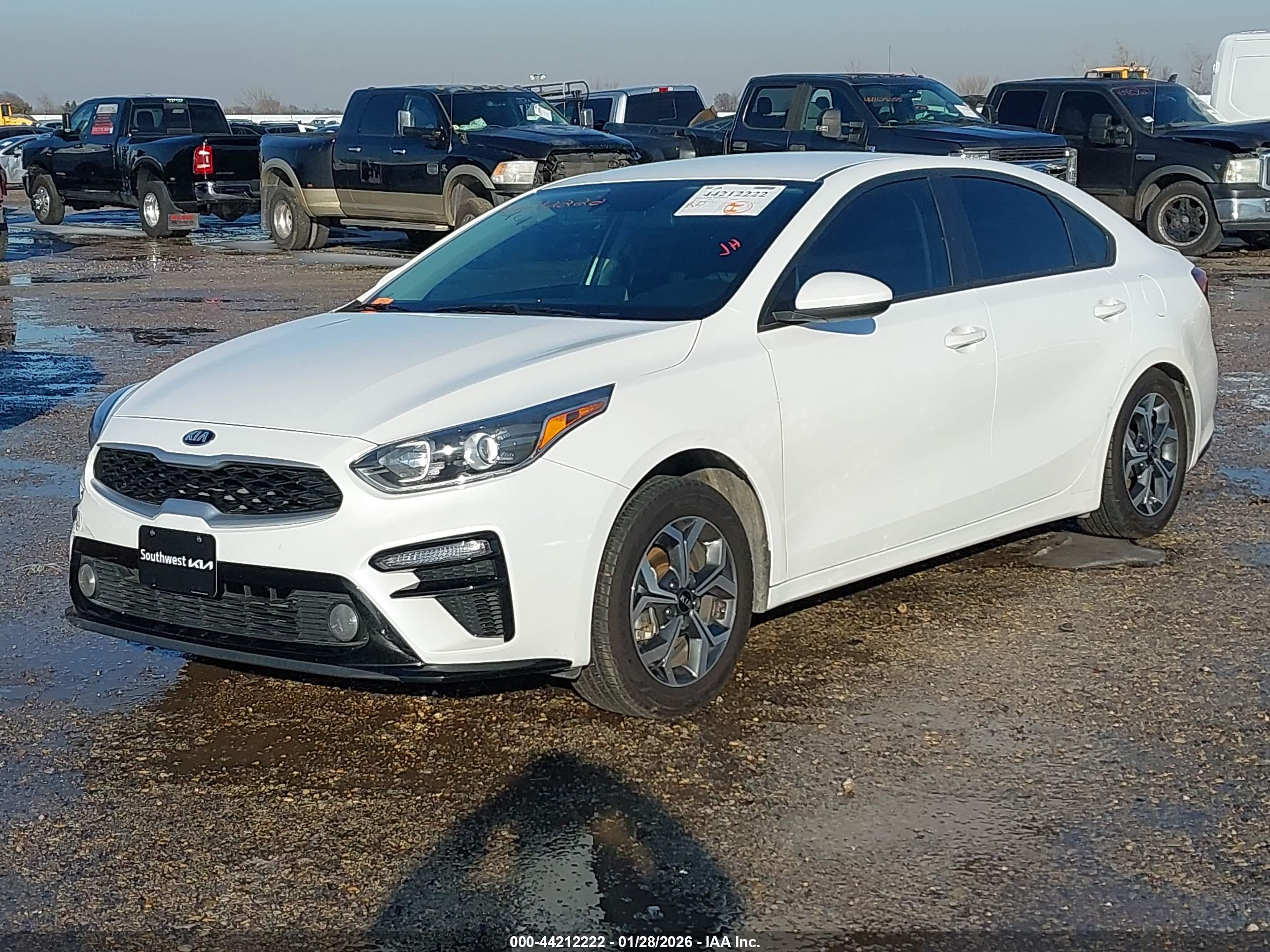 KIA FORTE image 2