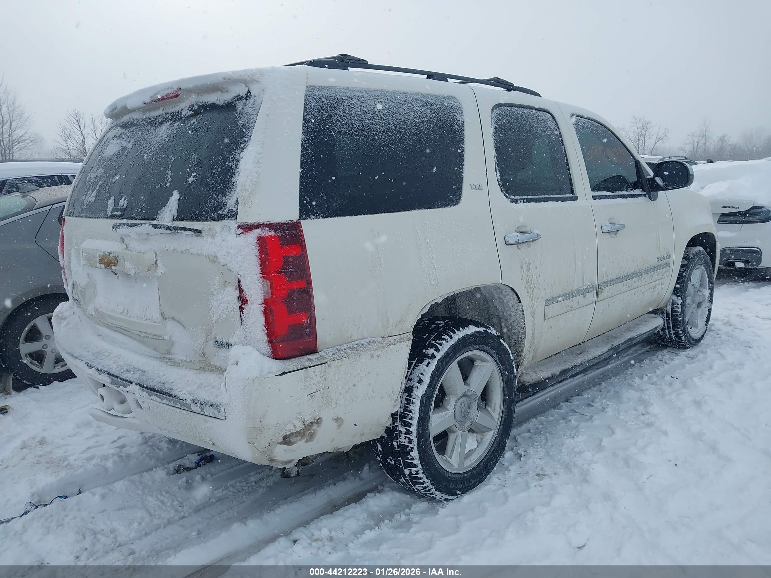 CHEVROLET TAHOE image 4
