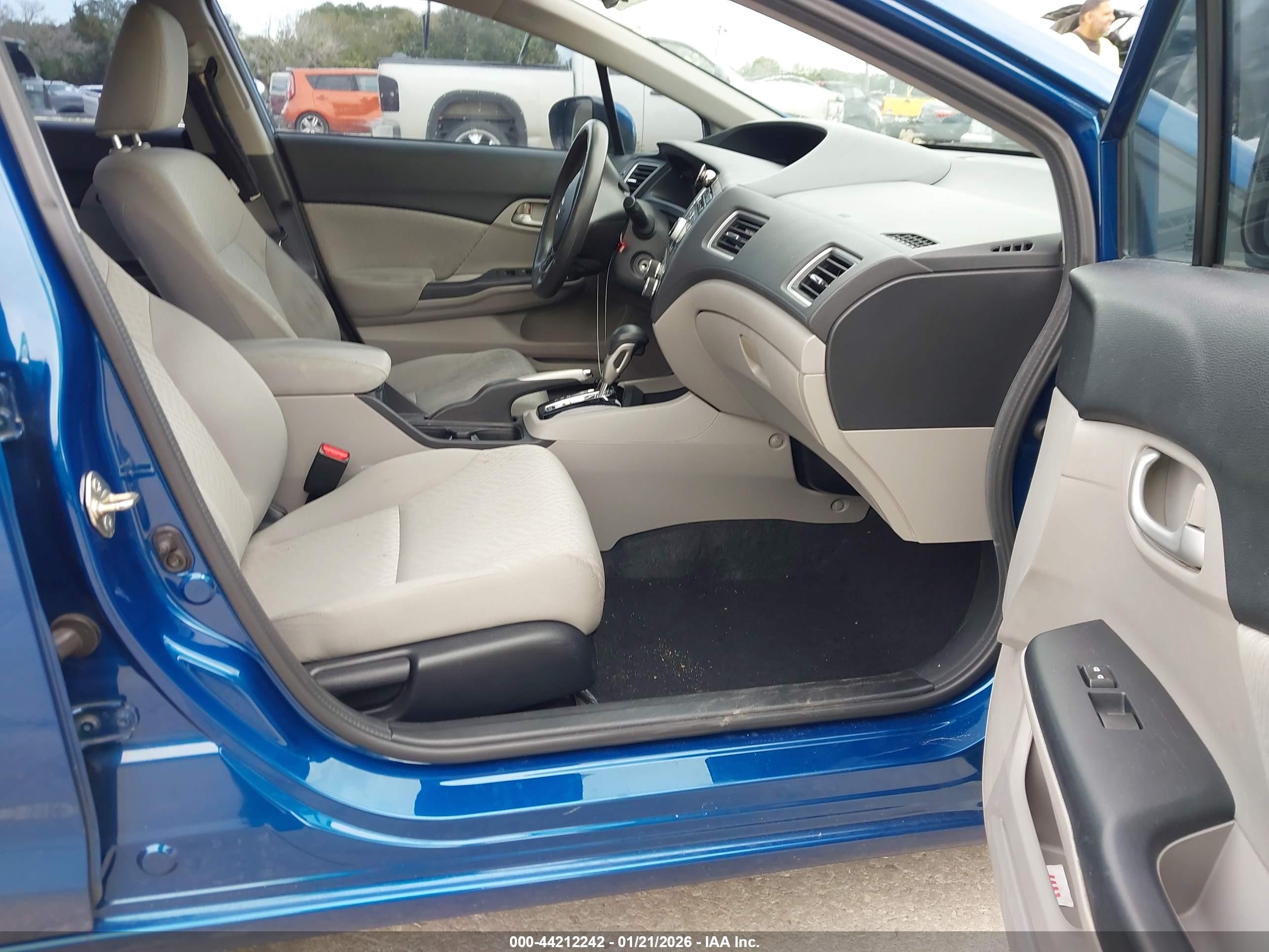 HONDA CIVIC image 5