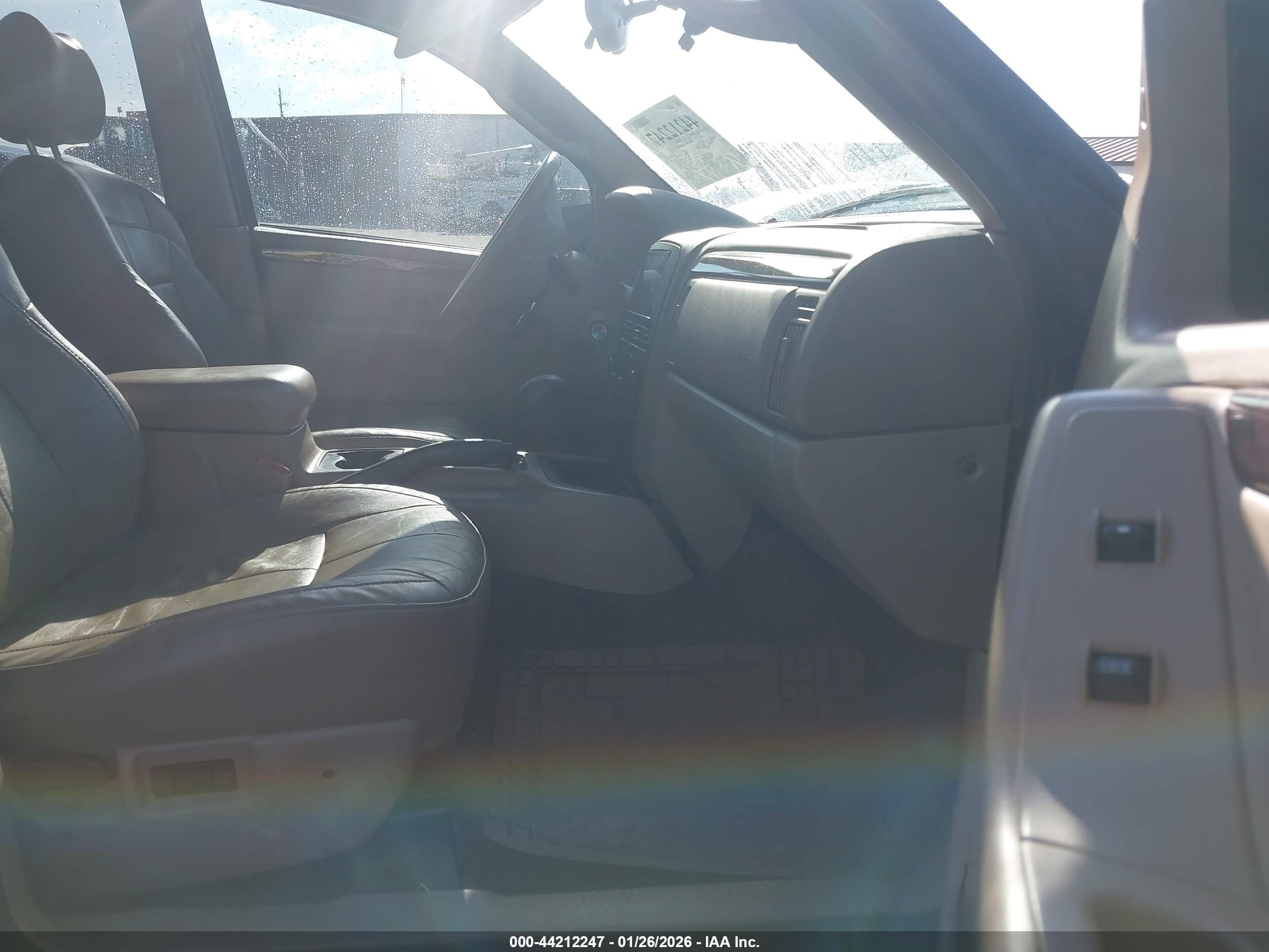 JEEP GRAND image 5