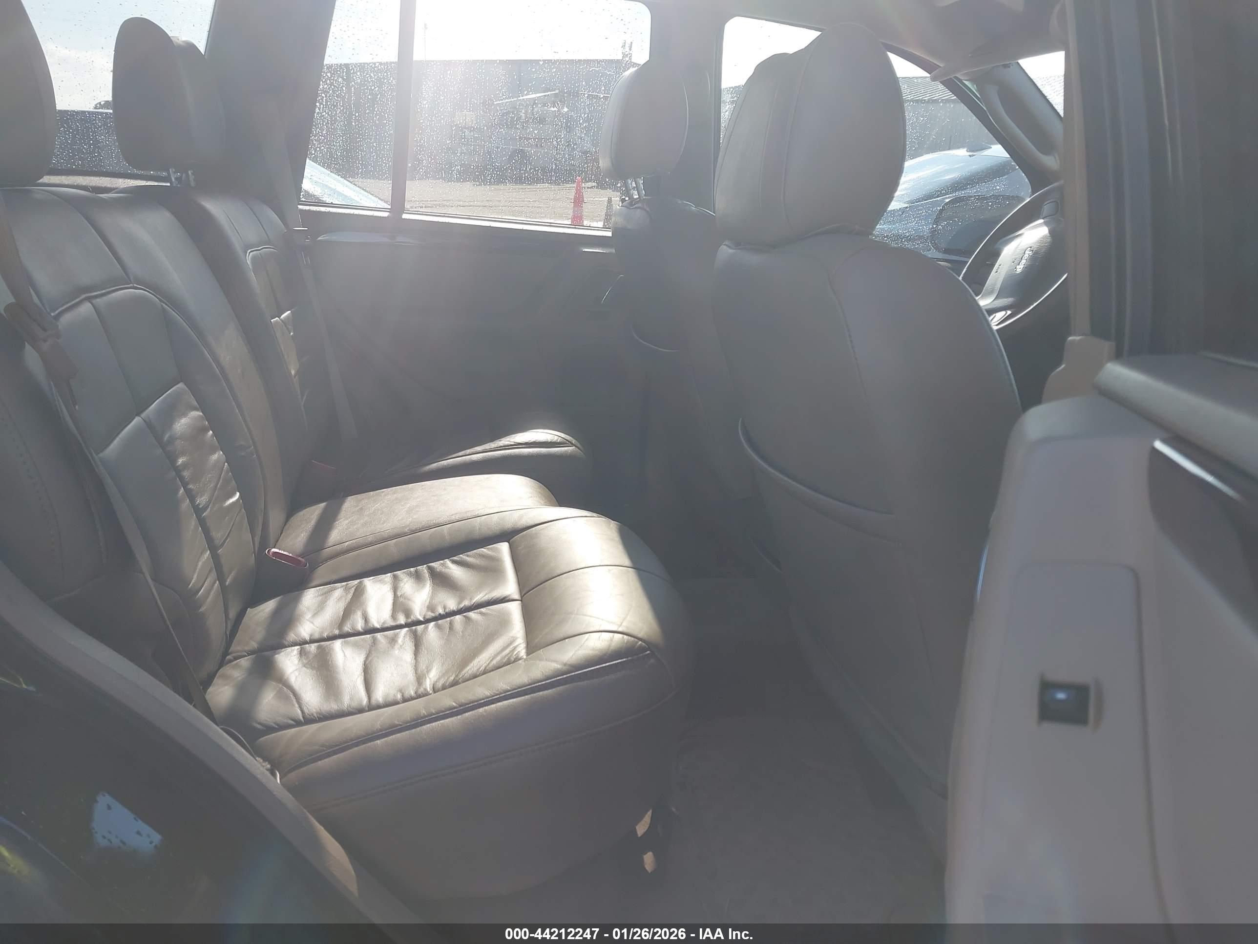 JEEP GRAND image 8