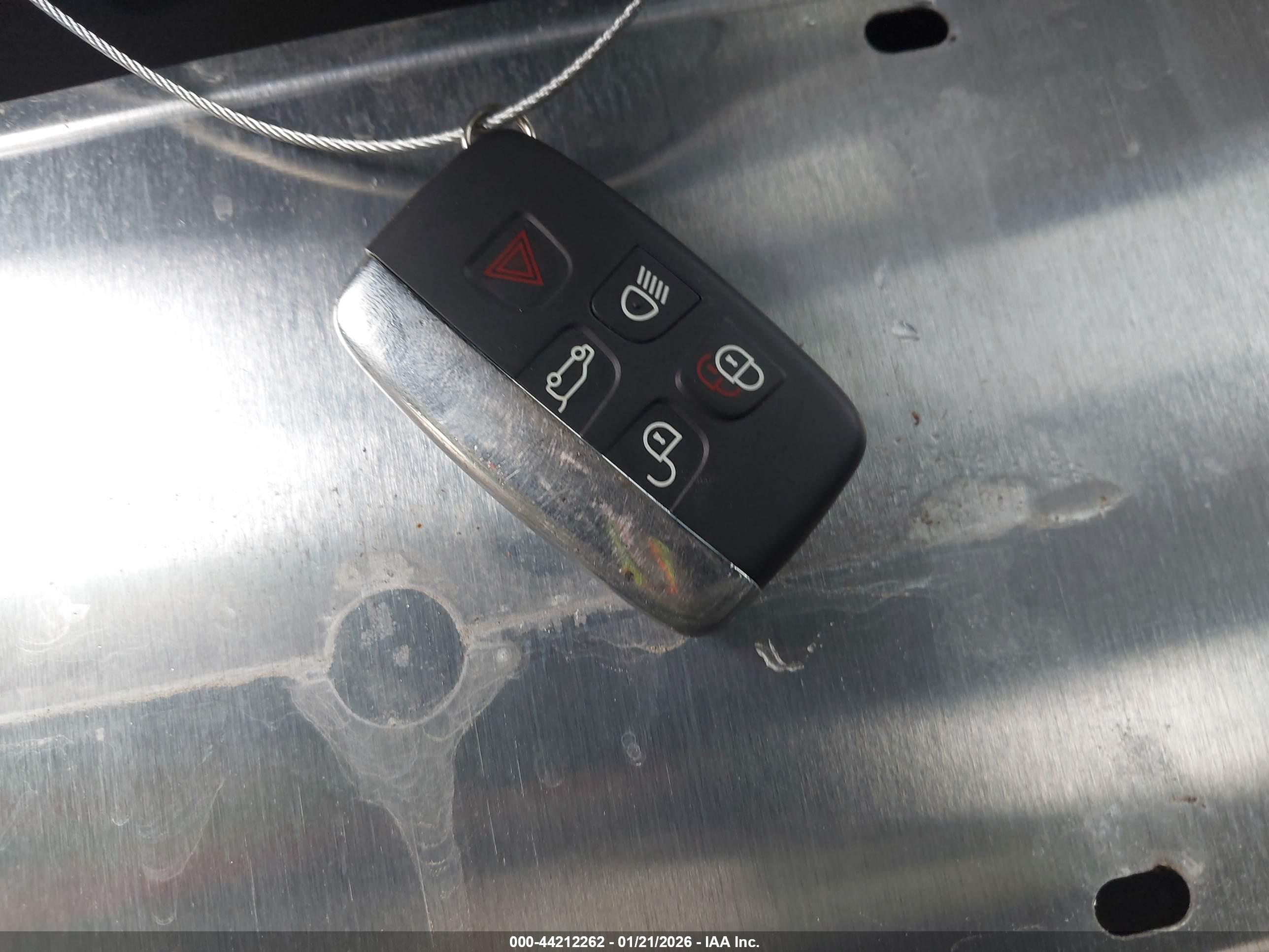 LAND ROVER image 11