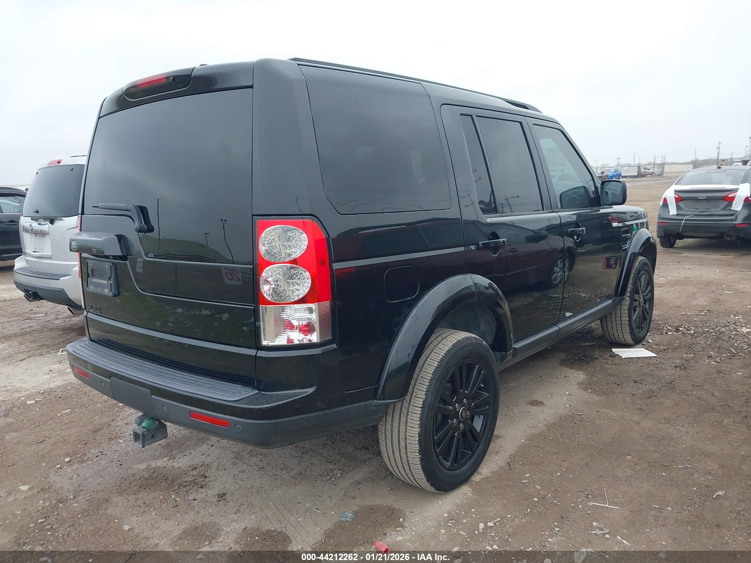 LAND ROVER image 4