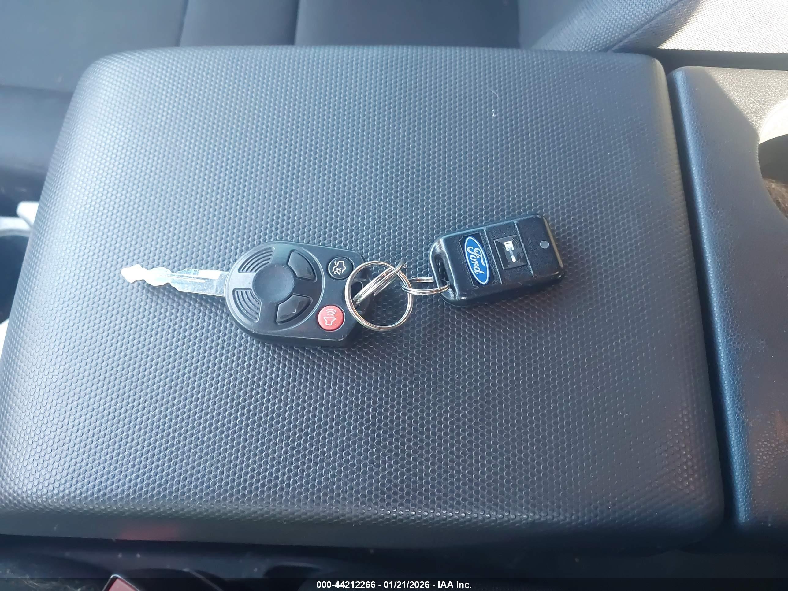 FORD ESCAPE image 11