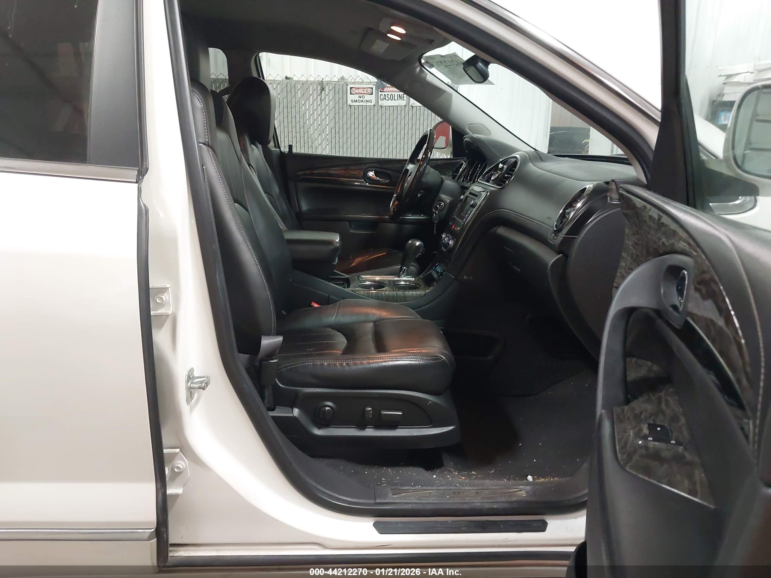 BUICK ENCLAVE image 5