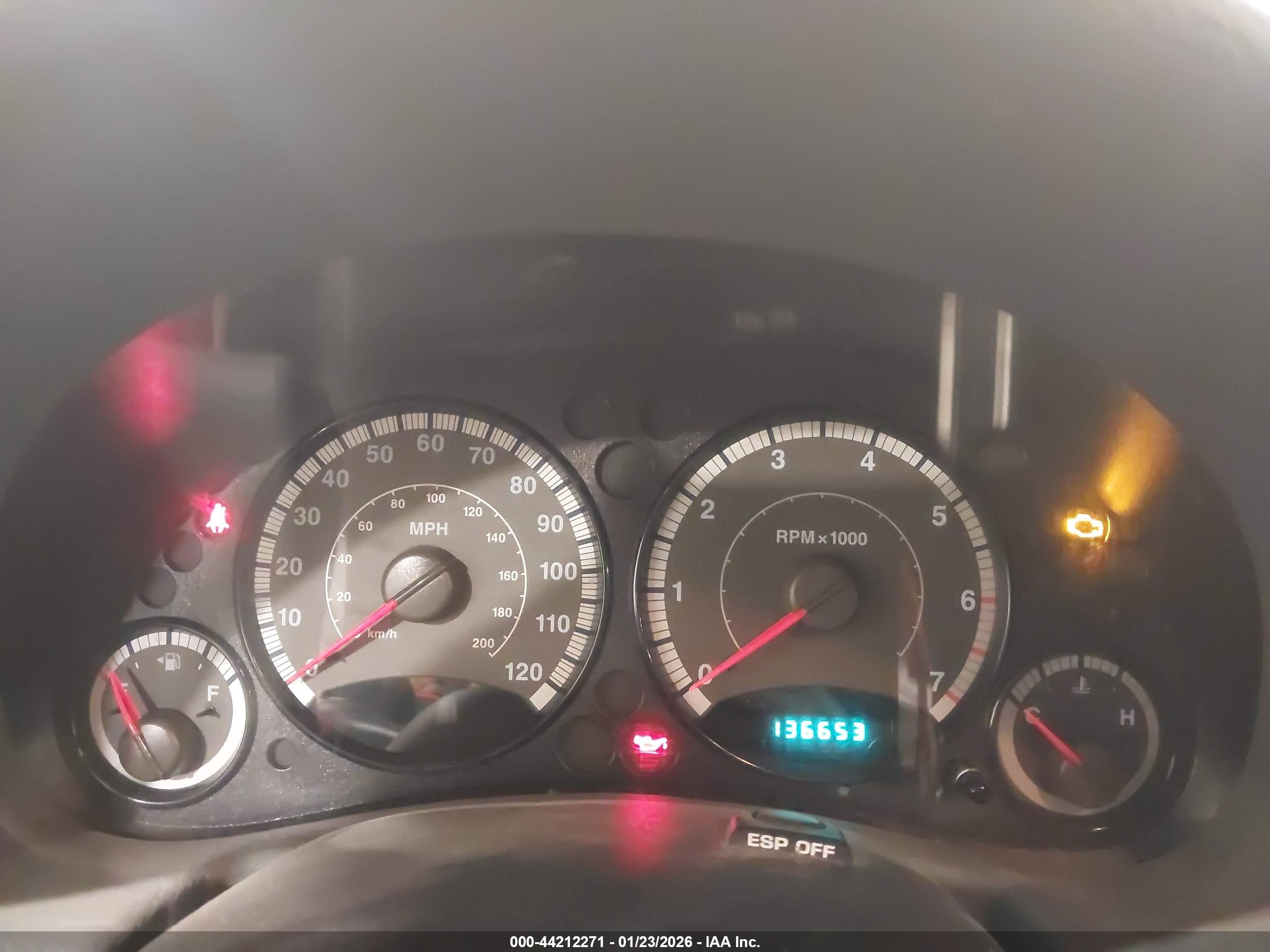 JEEP LIBERTY image 7