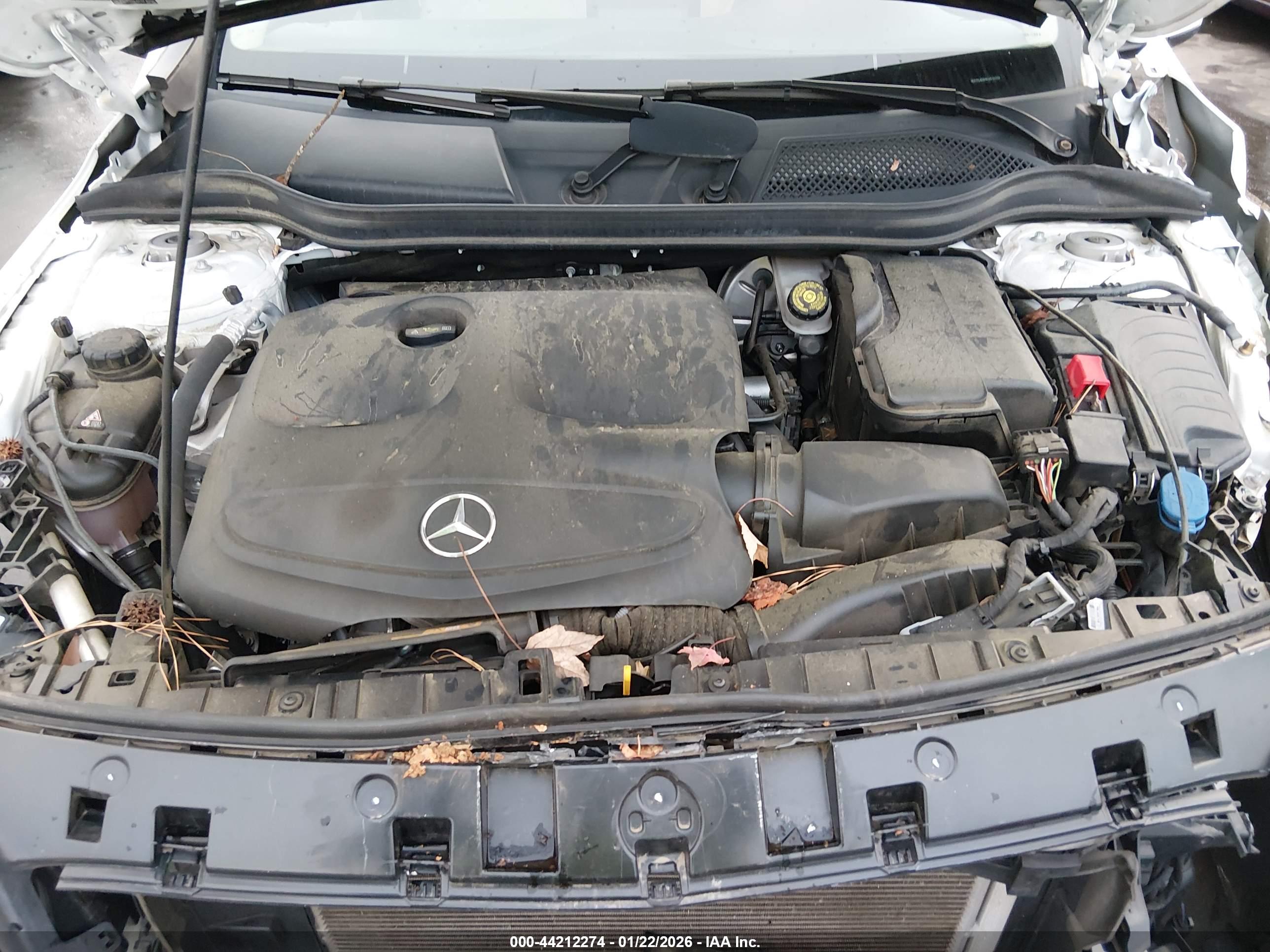 MERCEDES-BENZ GLA image 10