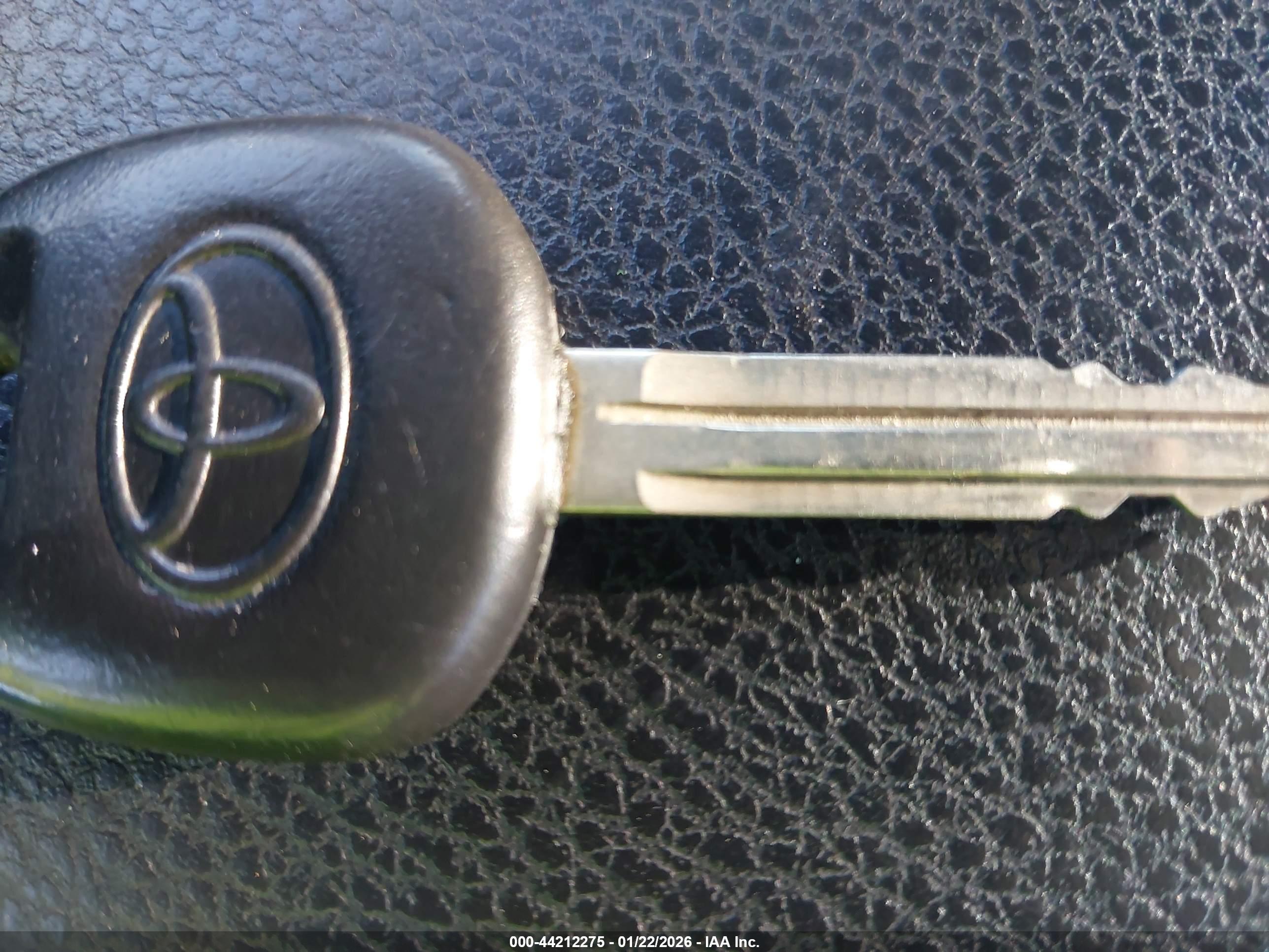 TOYOTA TACOMA image 11