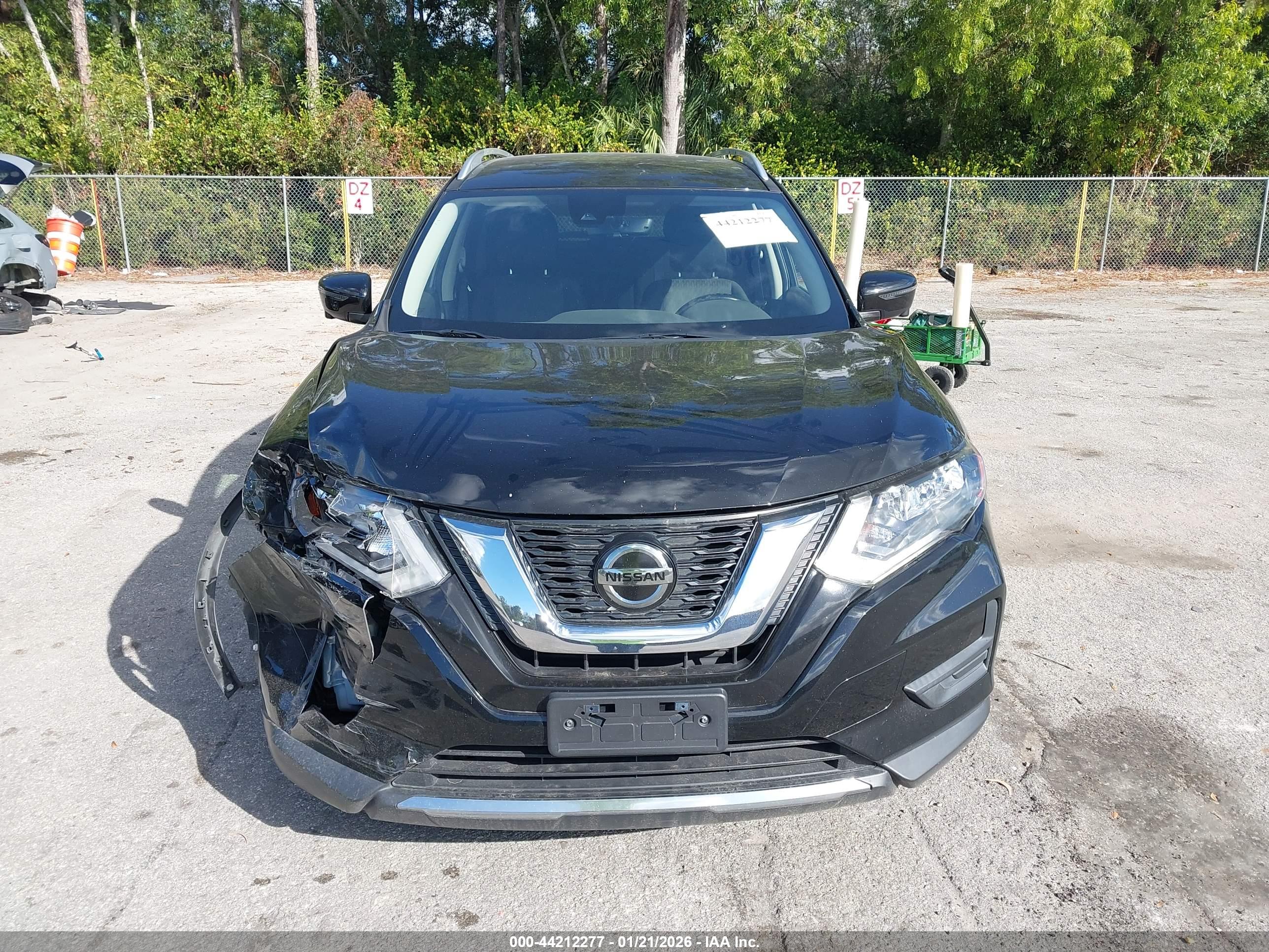 NISSAN ROGUE image 6