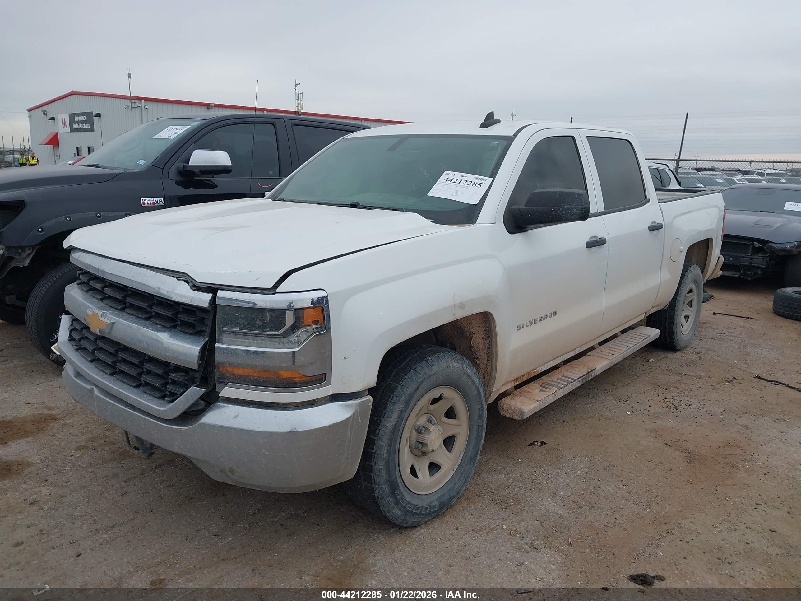 CHEVROLET SILVERADO image 2