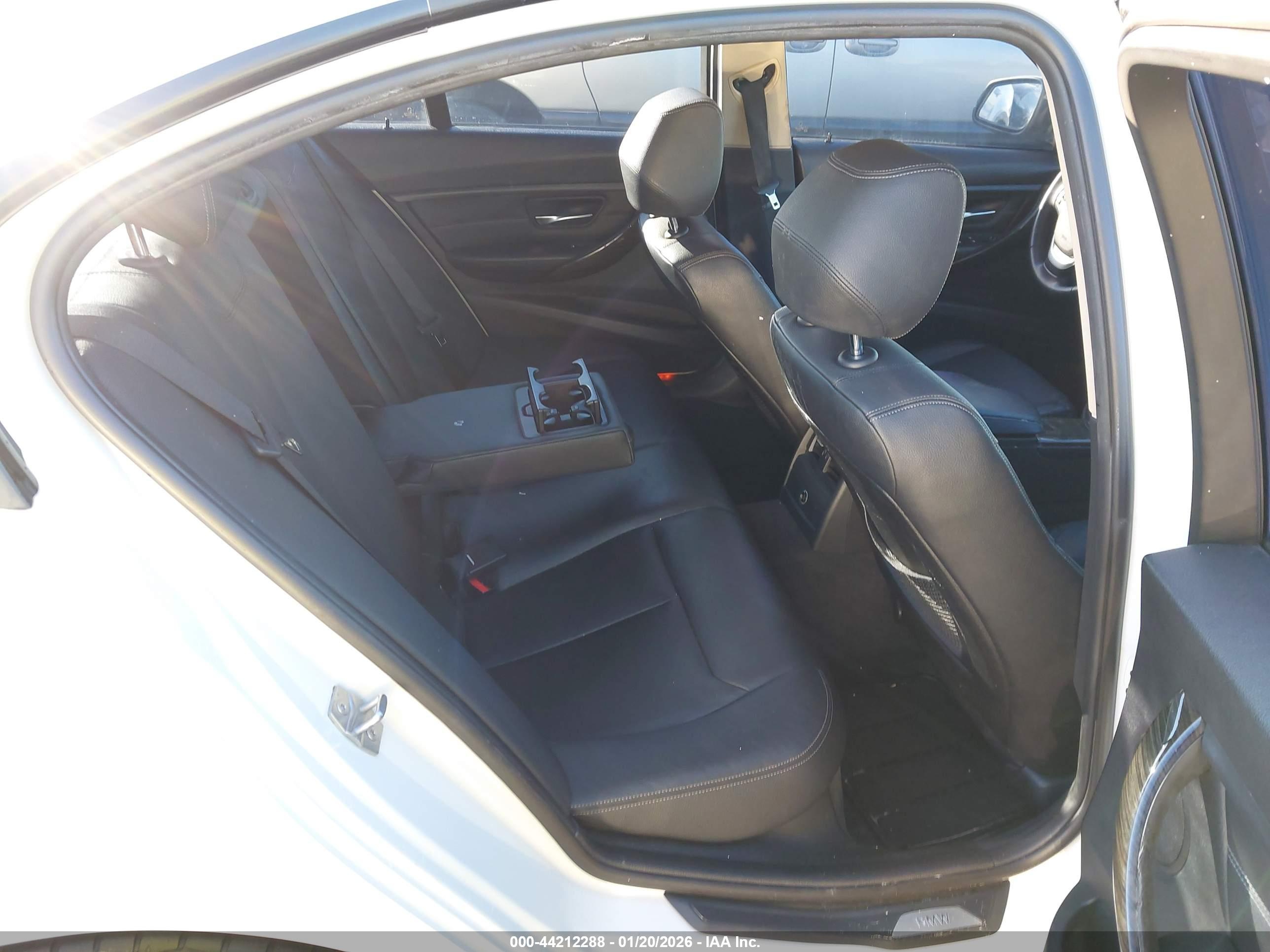 BMW 328I image 8