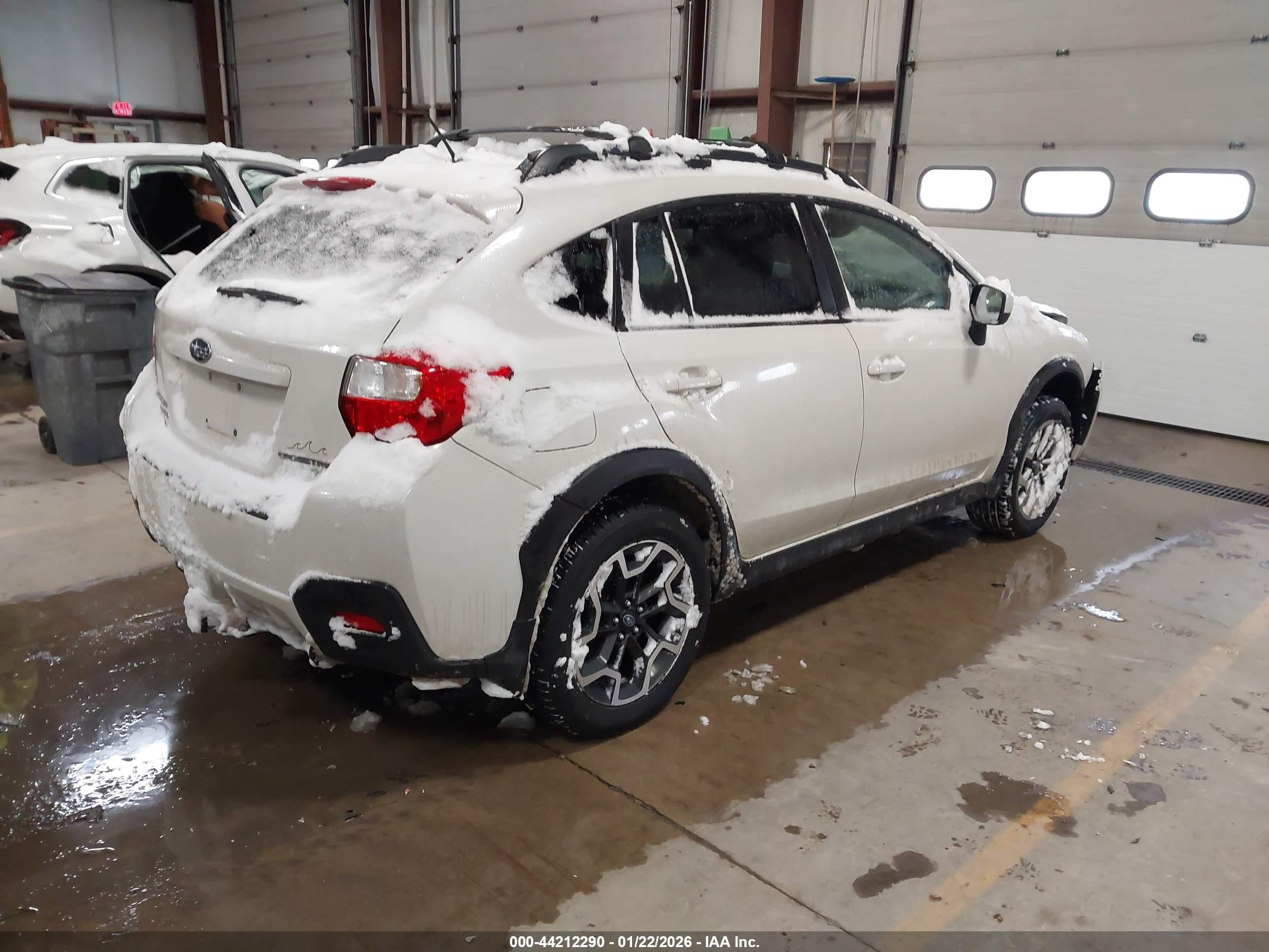 SUBARU CROSSTREK image 4