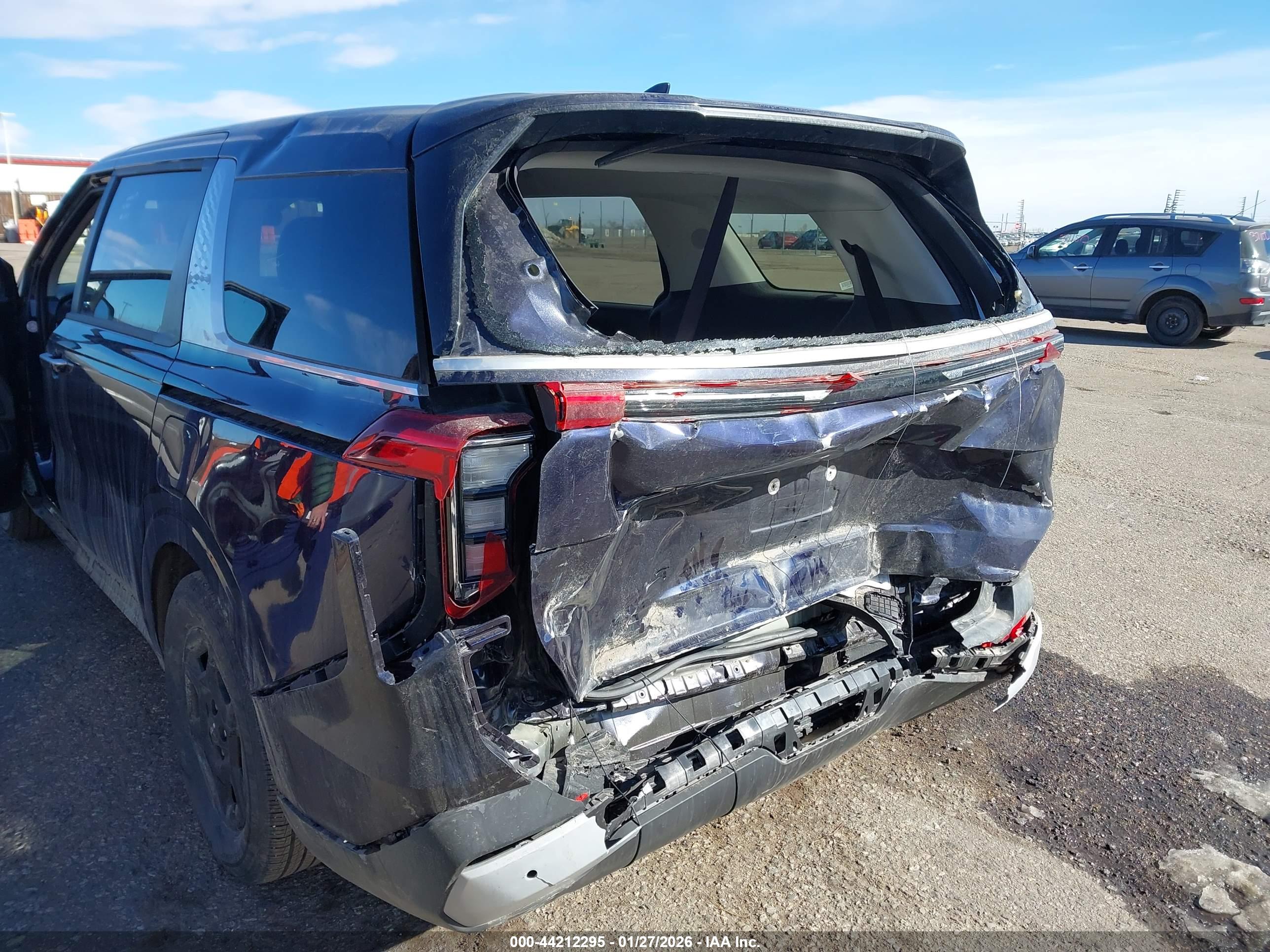 KIA CARNIVAL image 6