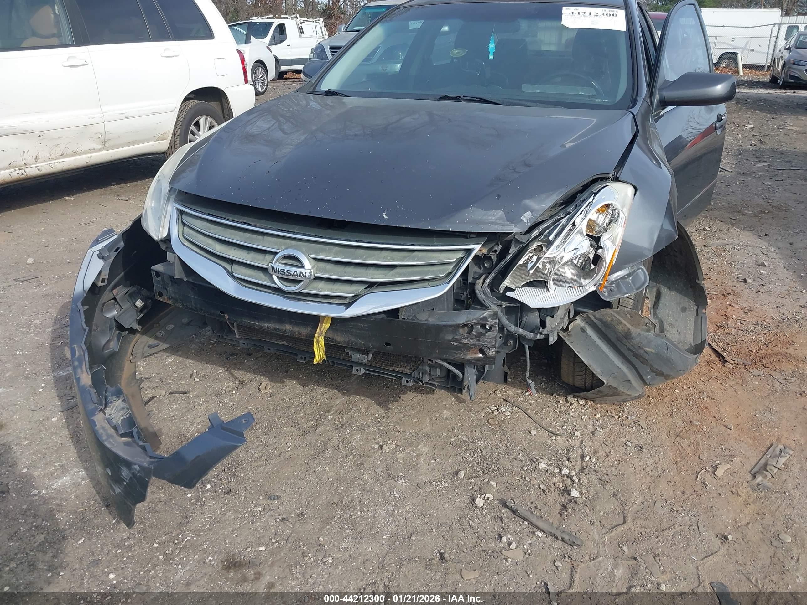 NISSAN ALTIMA image 6