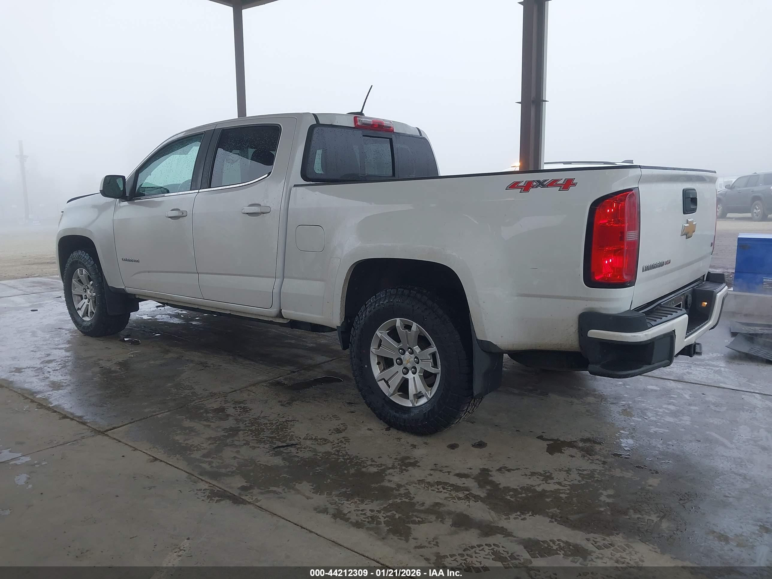 CHEVROLET COLORADO image 3