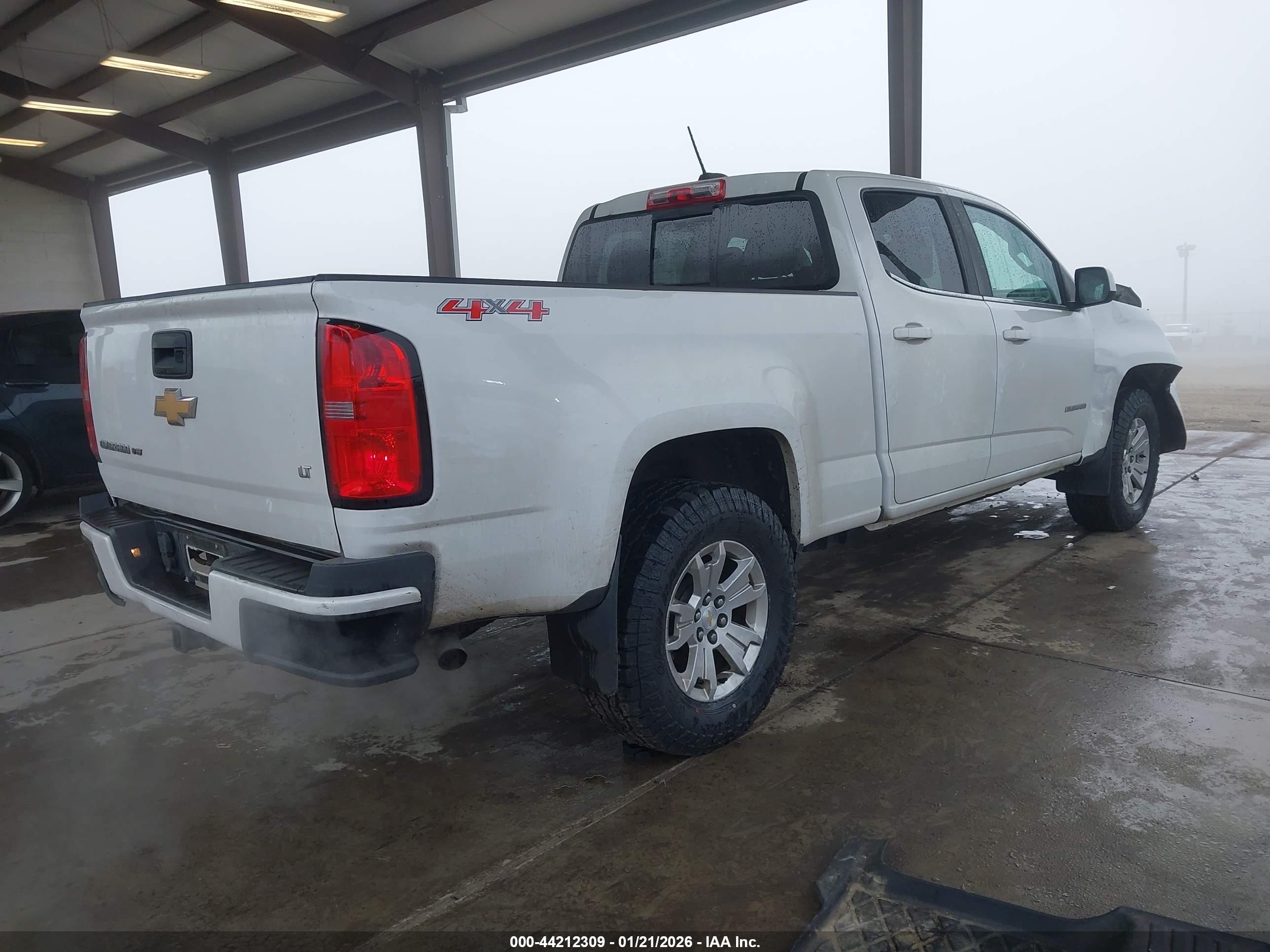 CHEVROLET COLORADO image 4