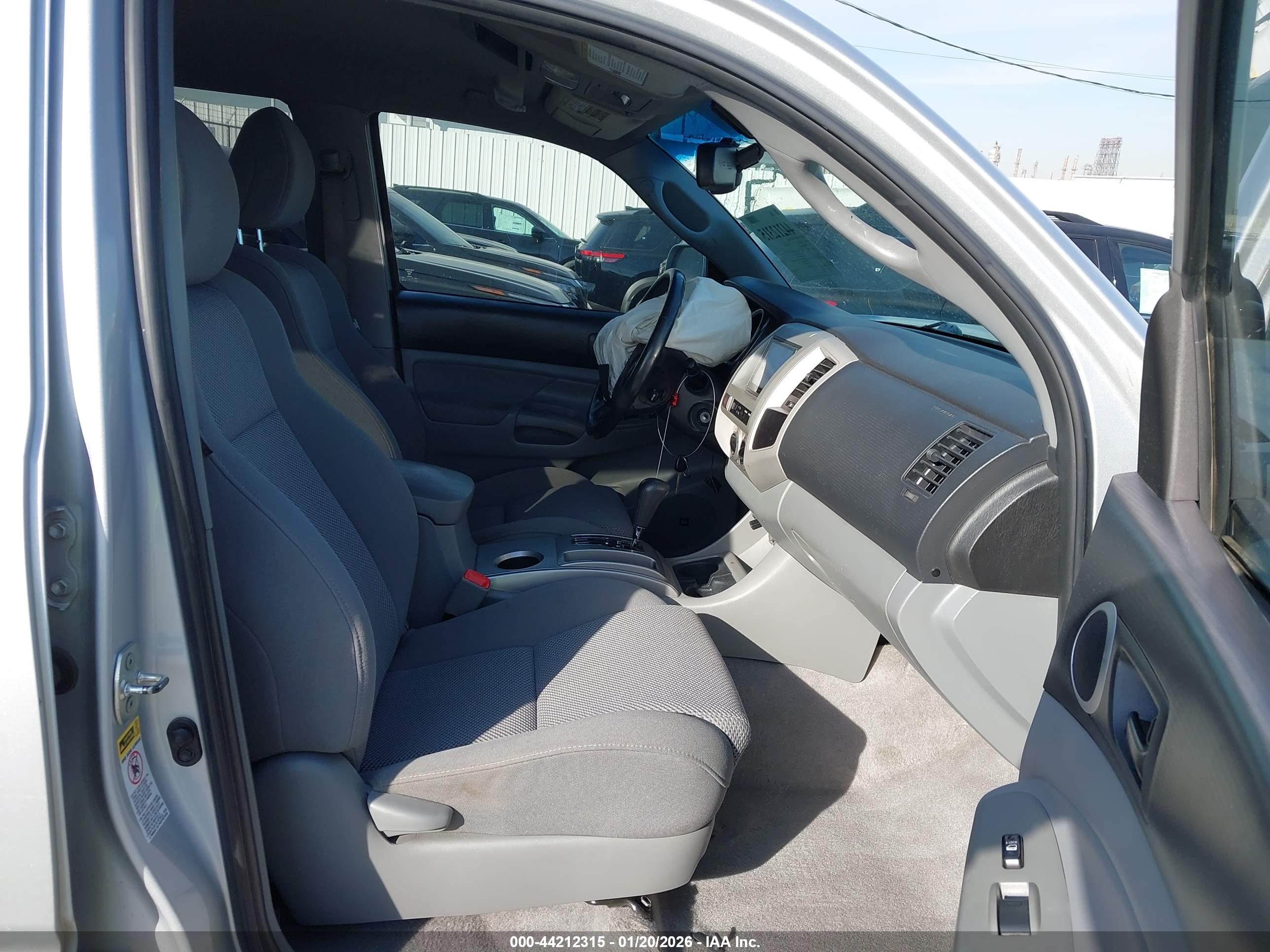TOYOTA TACOMA image 5