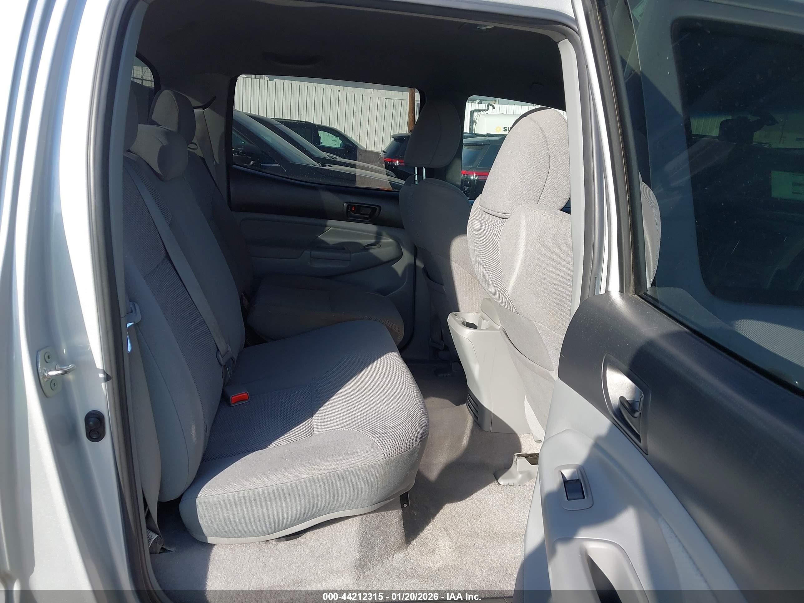 TOYOTA TACOMA image 8