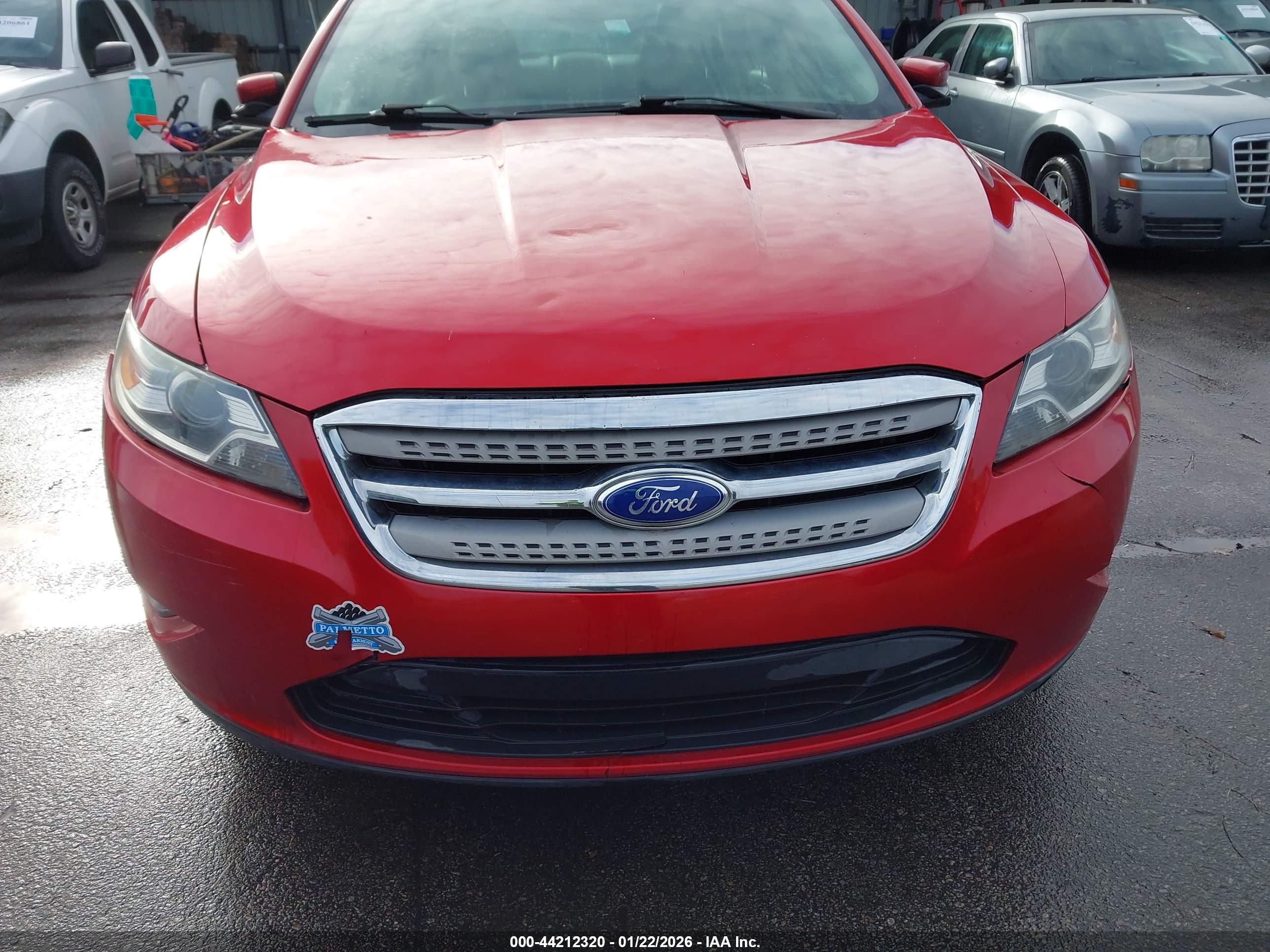 FORD TAURUS image 6