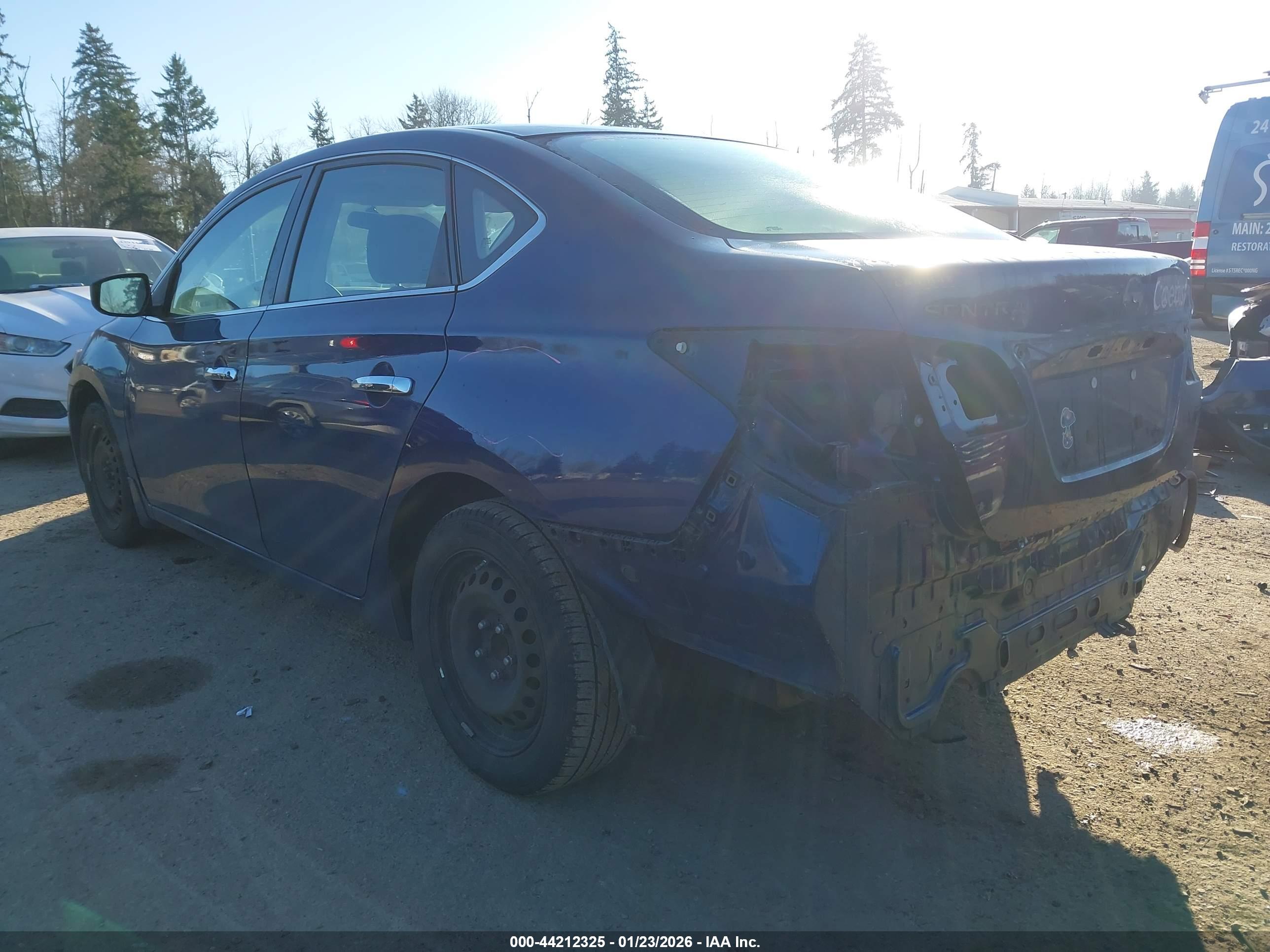 NISSAN SENTRA image 3