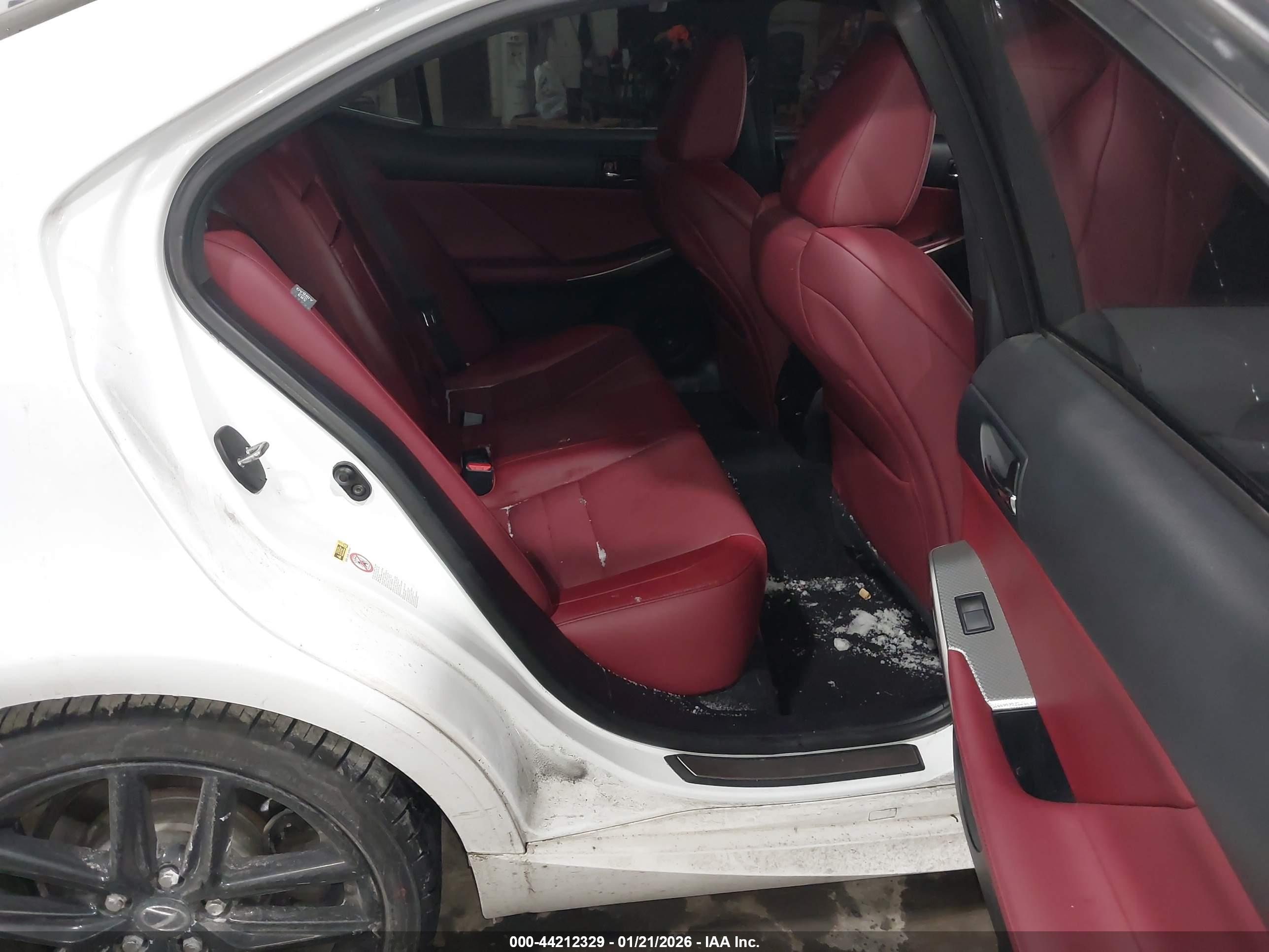 LEXUS IS image 8