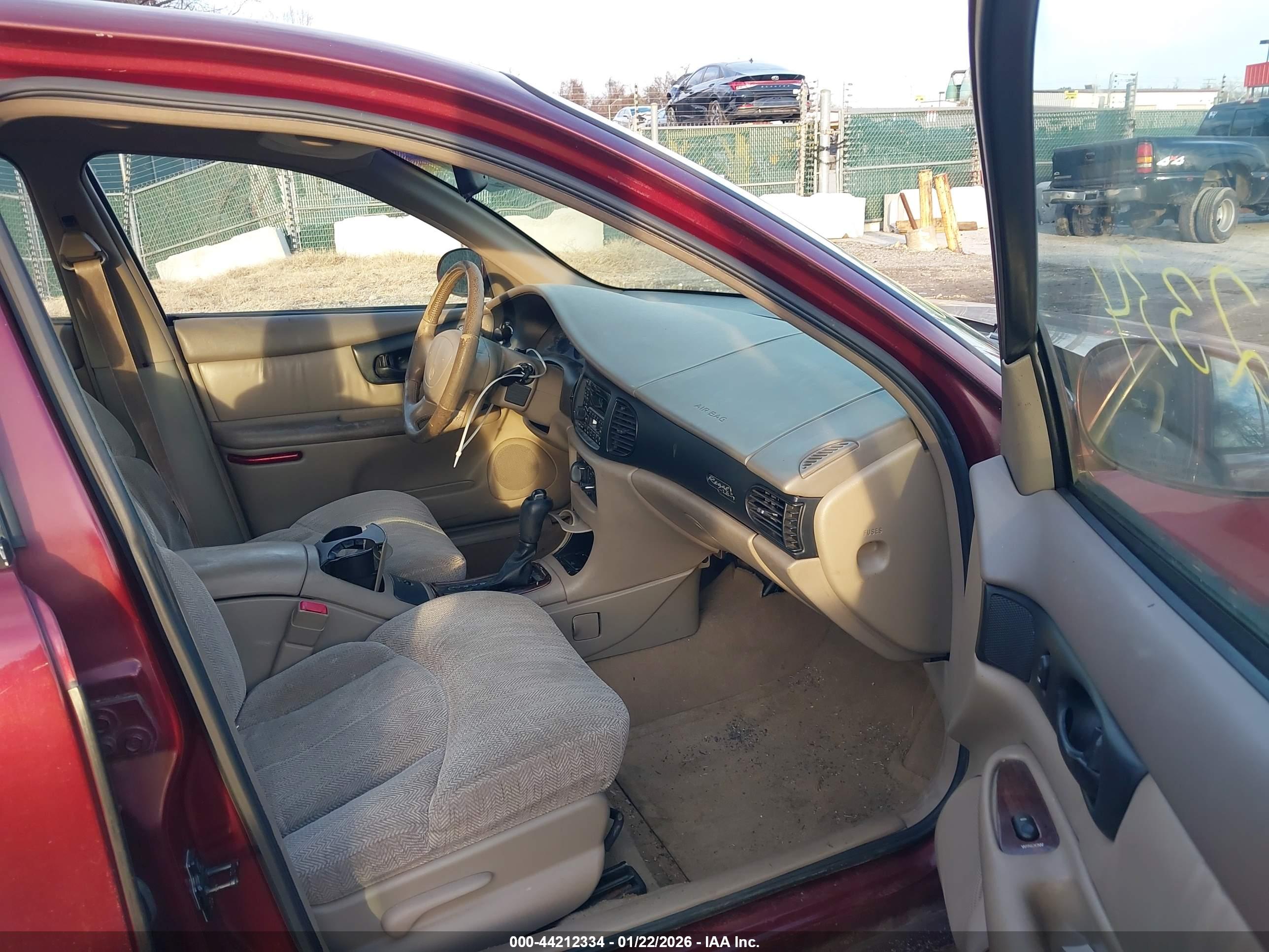 BUICK REGAL image 5