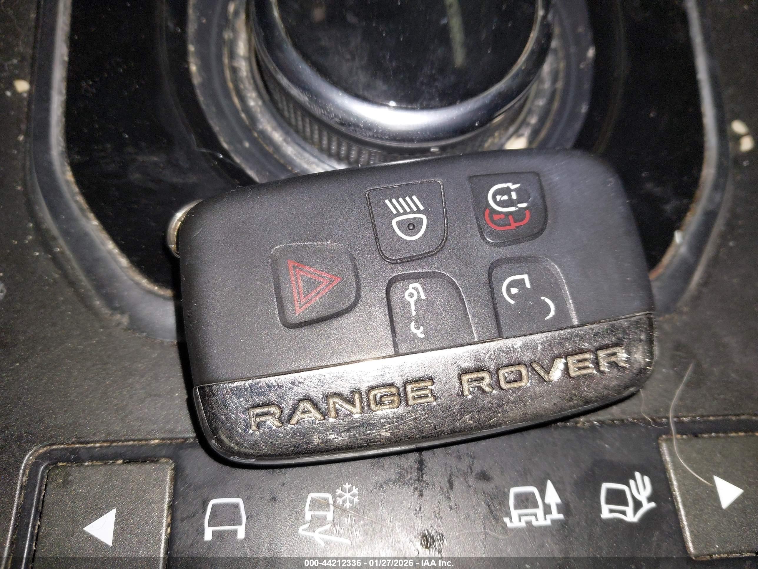 LAND ROVER image 11