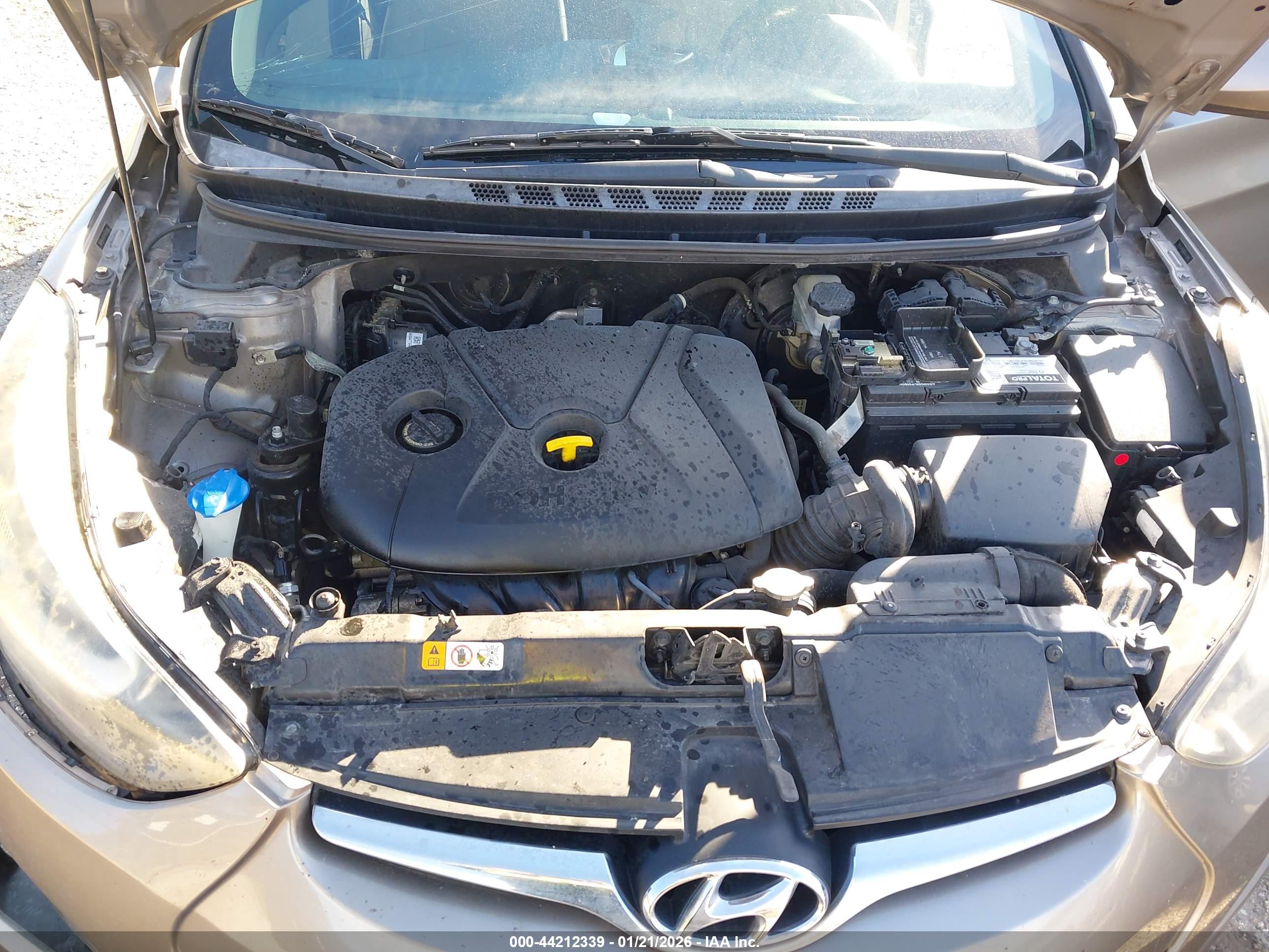 HYUNDAI ELANTRA image 10