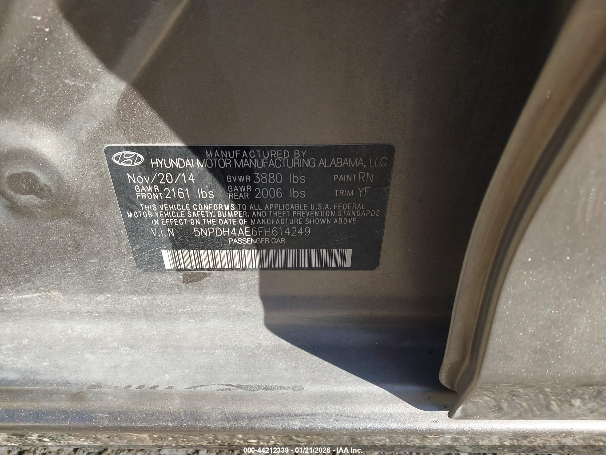 HYUNDAI ELANTRA image 9