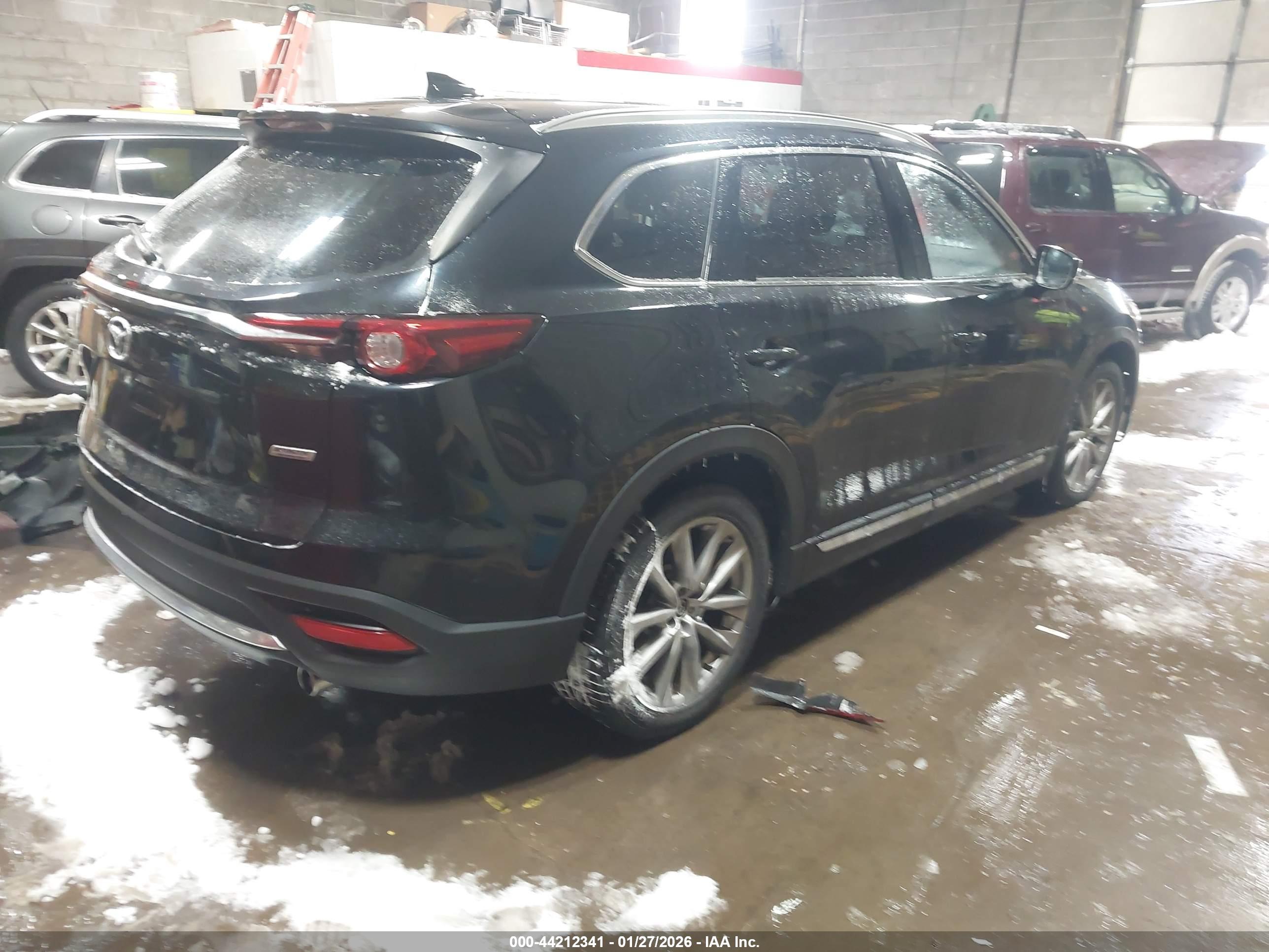 MAZDA CX-9 image 4