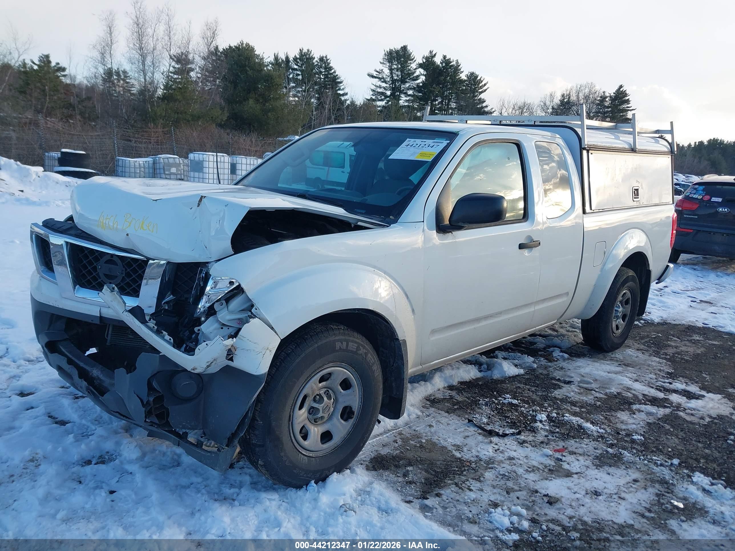 NISSAN FRONTIER image 2