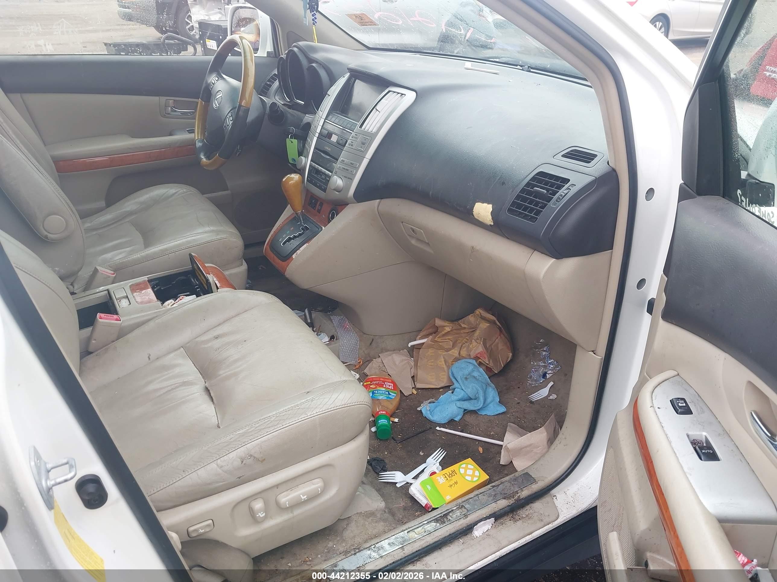 LEXUS RX image 5