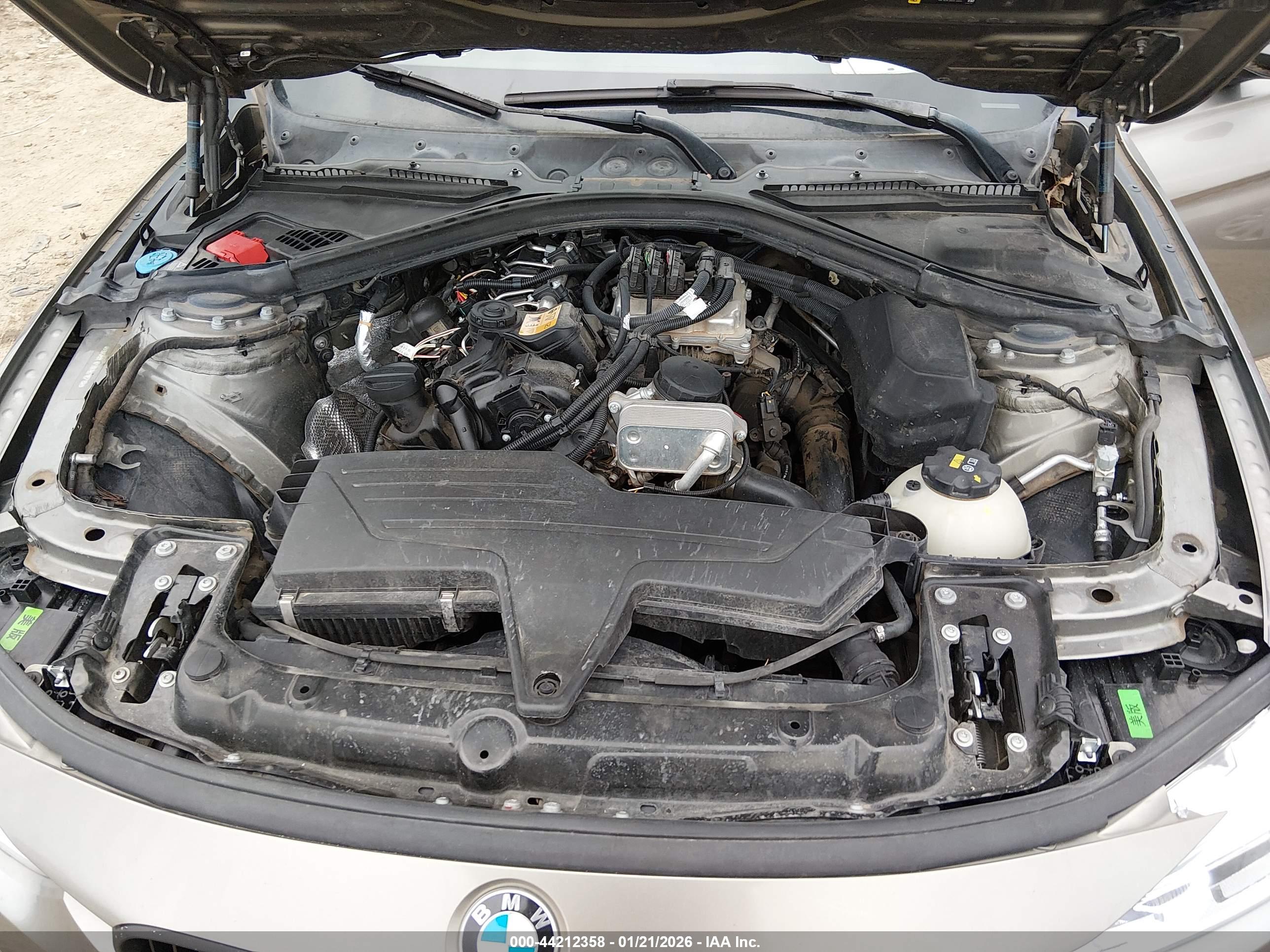 BMW 320I image 10
