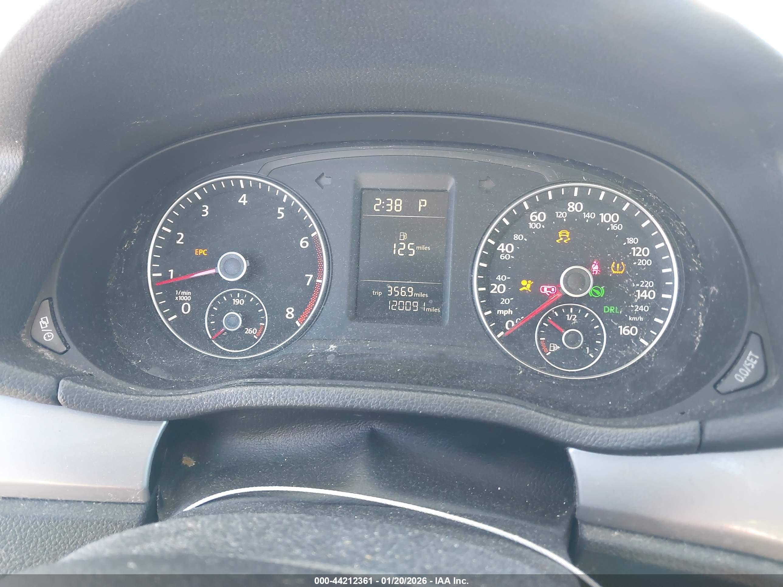 VOLKSWAGEN PASSAT image 7