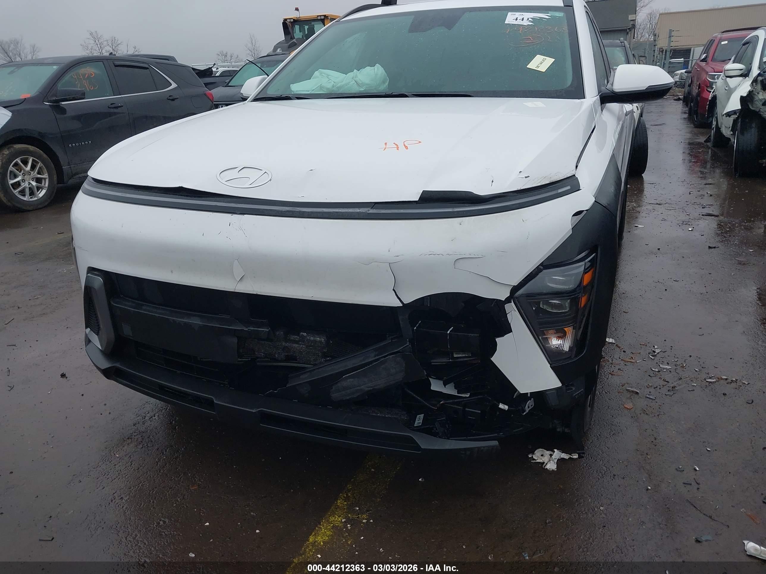 HYUNDAI KONA image 6